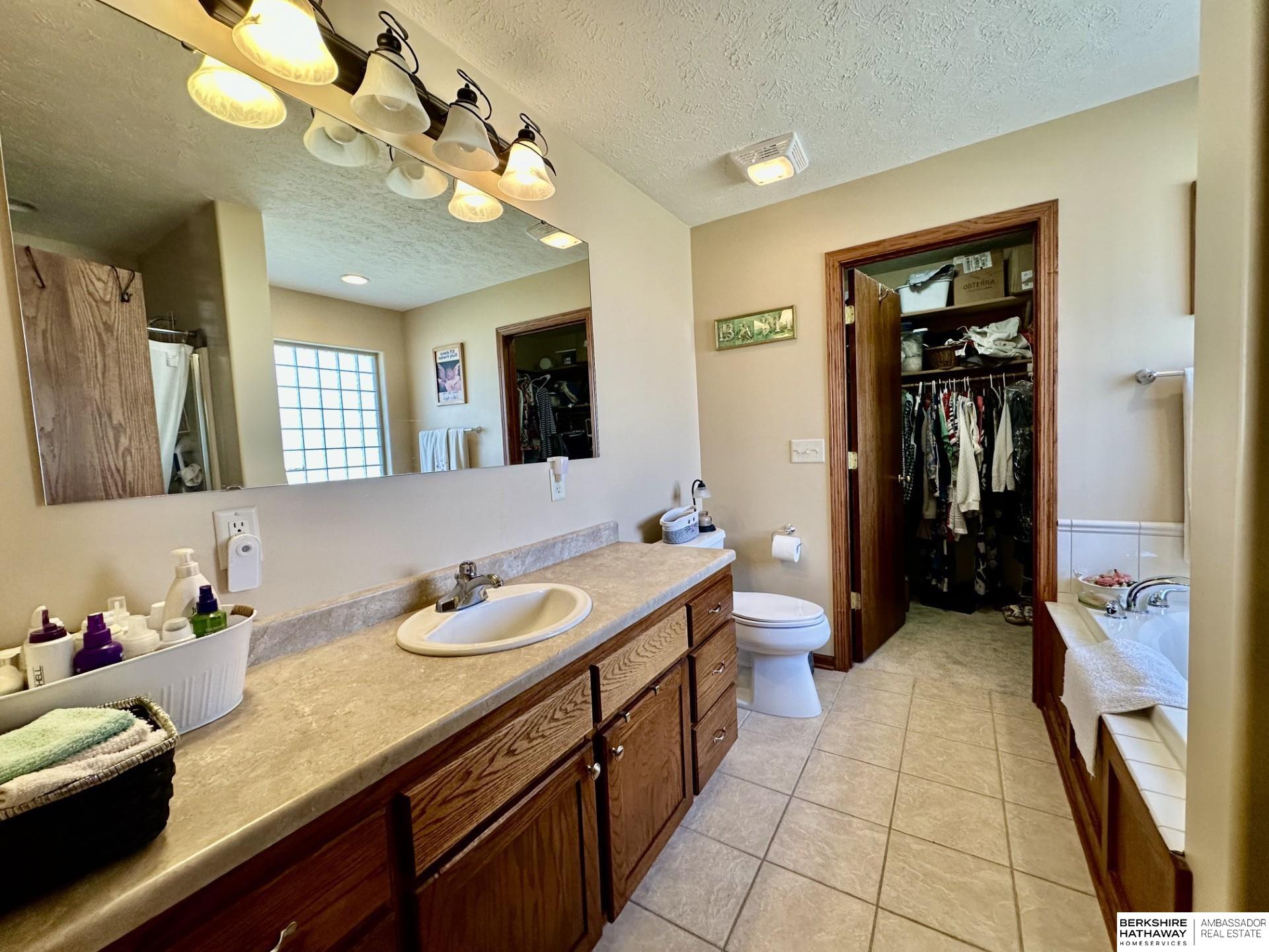 Fremont, Nebraska 68025, United States, 3 Bedrooms Bedrooms, ,3 BathroomsBathrooms,Residential,Active,224415