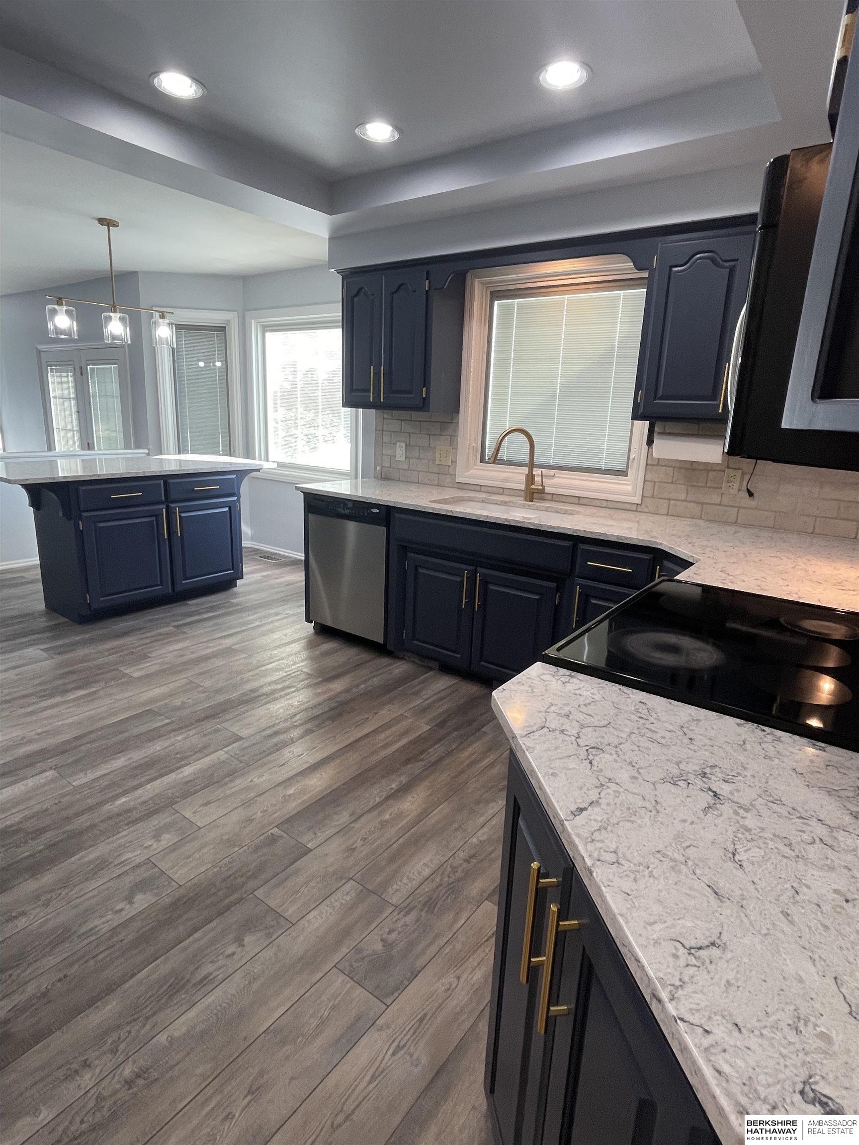 Omaha, Nebraska 68164, United States, 4 Bedrooms Bedrooms, ,4 BathroomsBathrooms,Residential,Active,149574