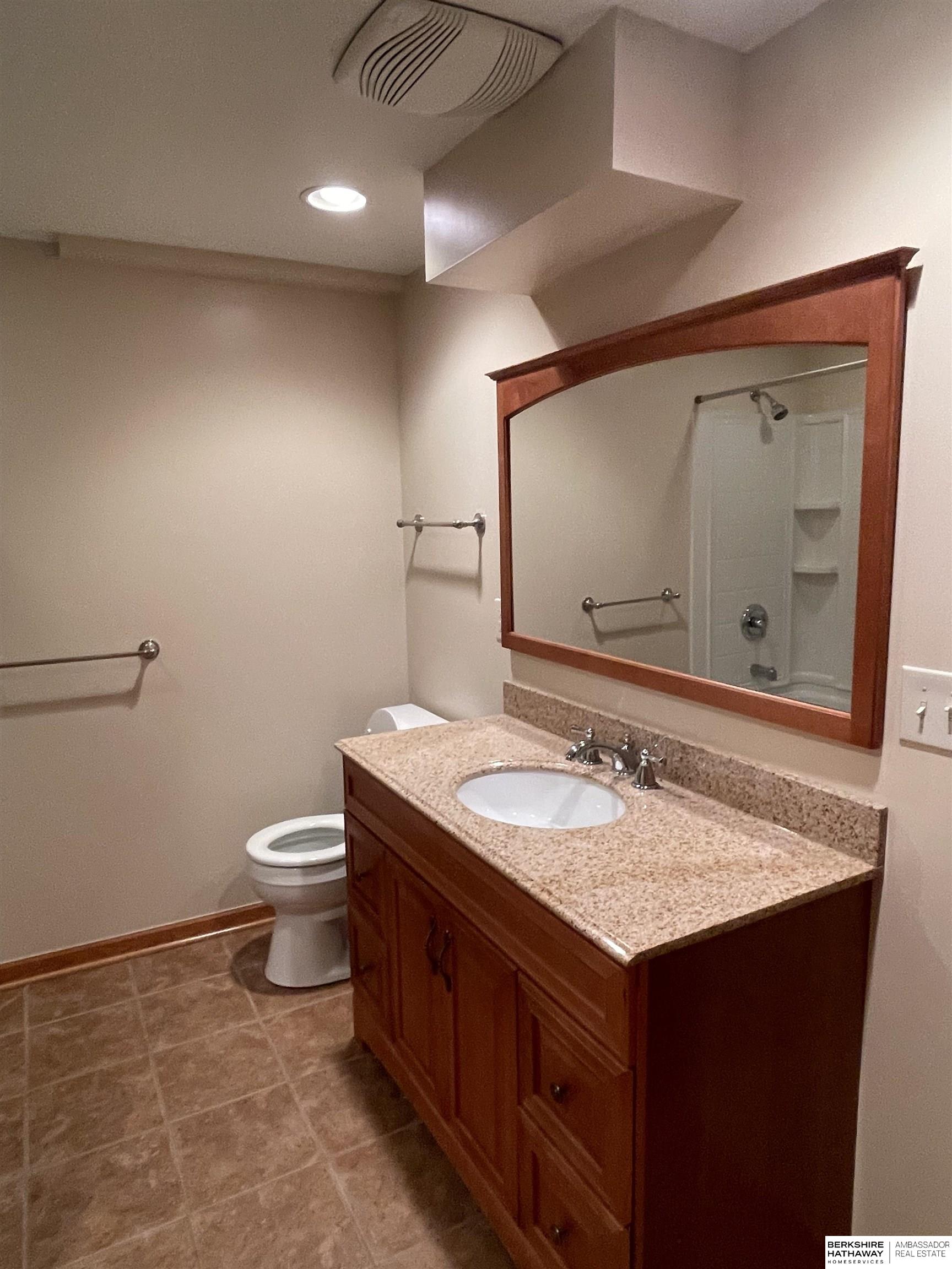 Omaha, Nebraska 68164, United States, 4 Bedrooms Bedrooms, ,4 BathroomsBathrooms,Residential,Active,149574