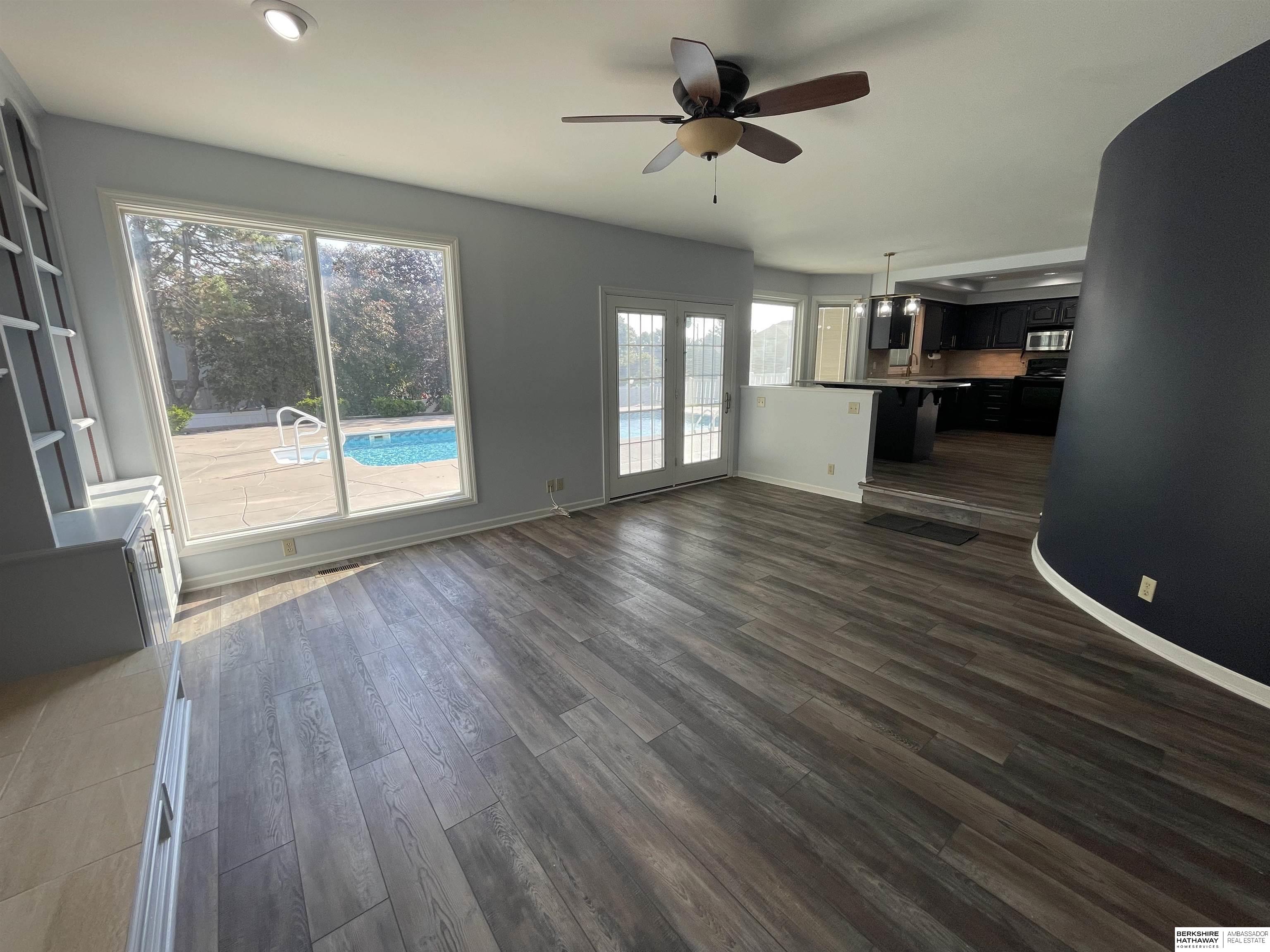 Omaha, Nebraska 68164, United States, 4 Bedrooms Bedrooms, ,4 BathroomsBathrooms,Residential,Active,149574