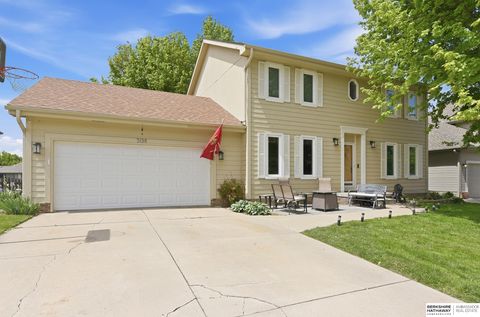 Photo of 5138 N 135th Avenue, Omaha, NE 68164 (MLS # 22614298)