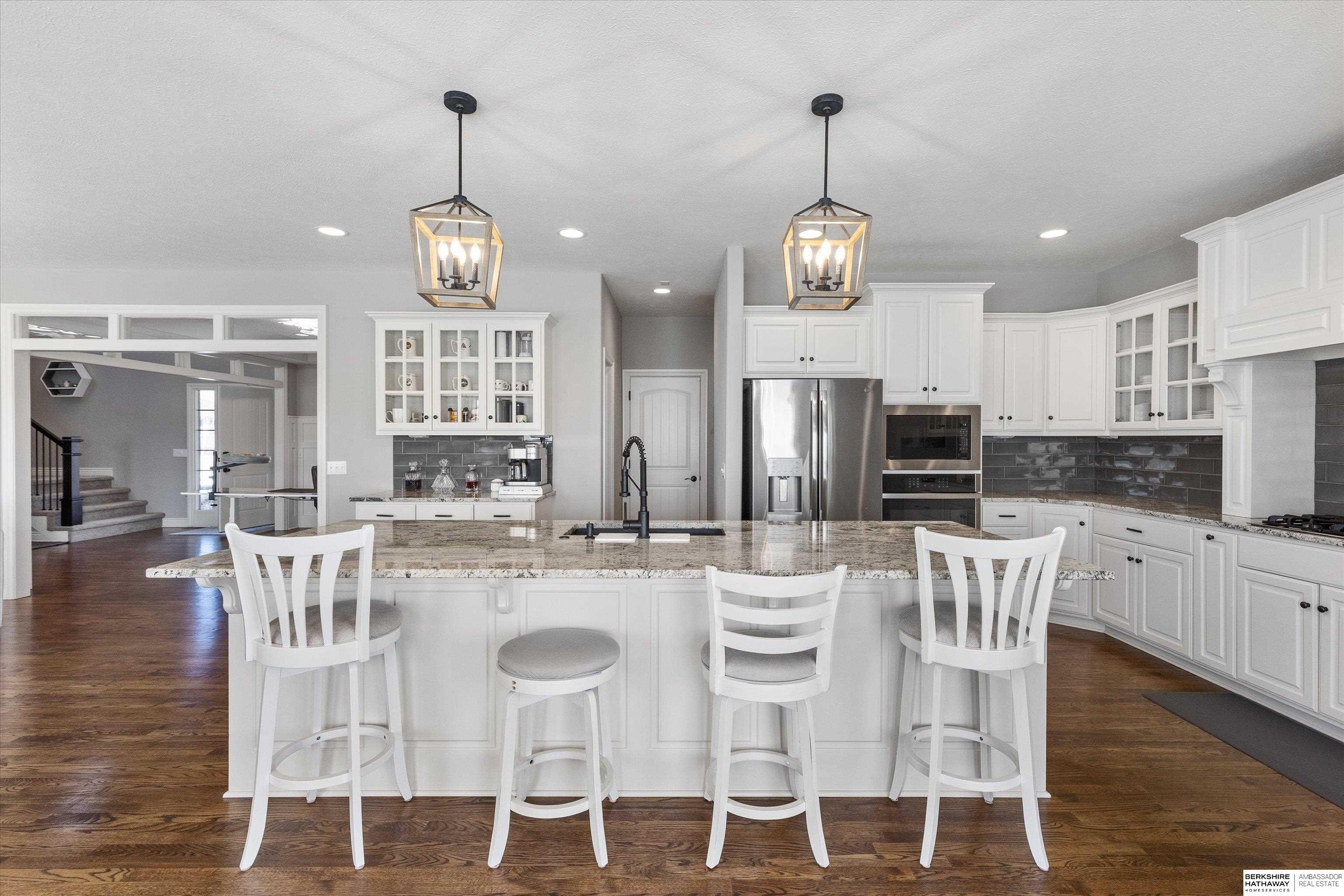 Papillion, Nebraska 68046, United States, 5 Bedrooms Bedrooms, ,4 BathroomsBathrooms,Residential,Pending,110750