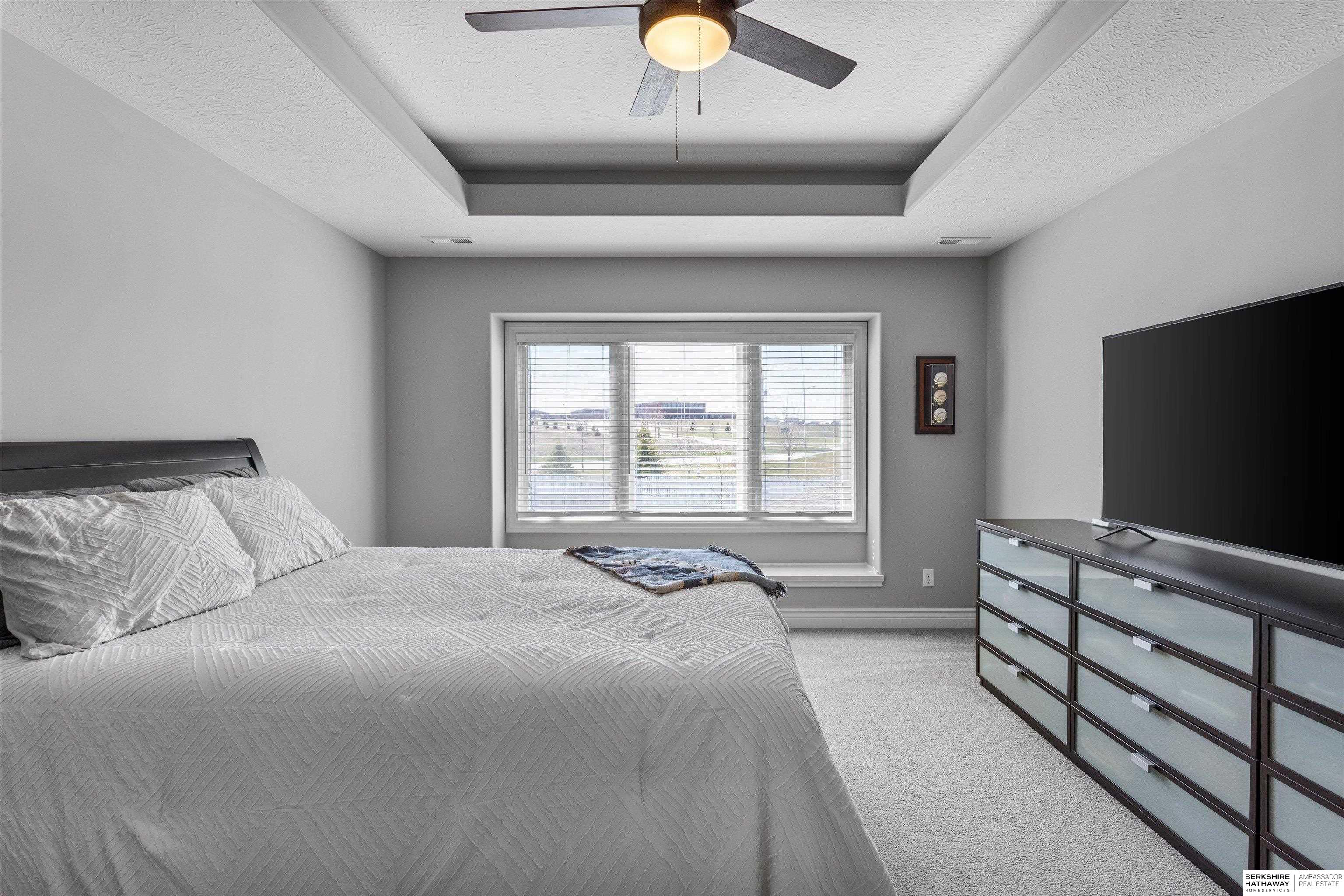 Papillion, Nebraska 68046, United States, 5 Bedrooms Bedrooms, ,4 BathroomsBathrooms,Residential,Pending,110750