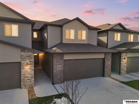 Photo of 8211 Ventura Place, Lincoln, NE 68505 (MLS # 22535185)