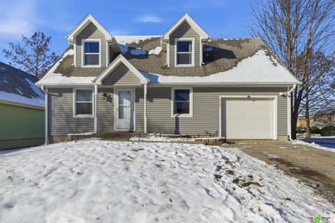 Photo of 2727 N 35Th Street, Lincoln, NE 68504 (MLS # 22534291)