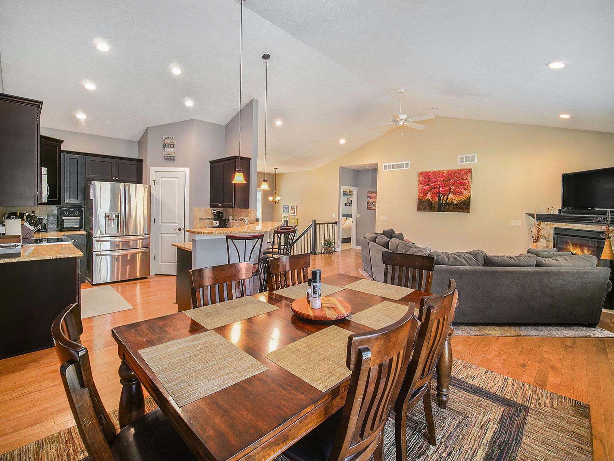 Lincoln, Nebraska 68516, United States, 5 Bedrooms Bedrooms, ,3 BathroomsBathrooms,Residential,Active,77991