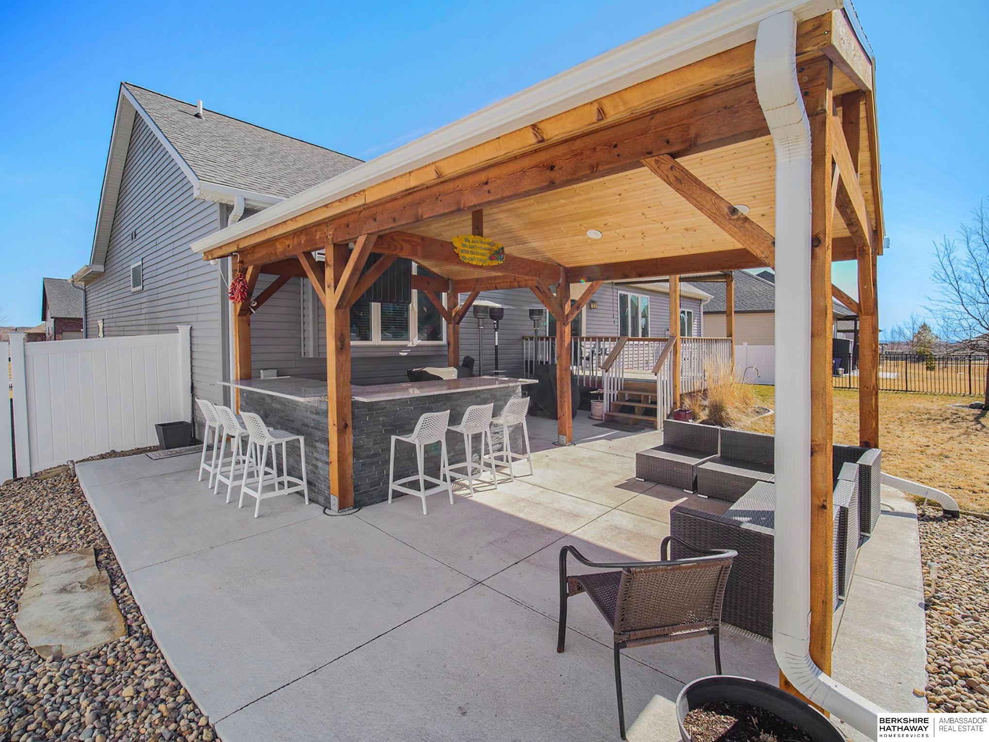 Lincoln, Nebraska 68516, United States, 5 Bedrooms Bedrooms, ,3 BathroomsBathrooms,Residential,Active,77991