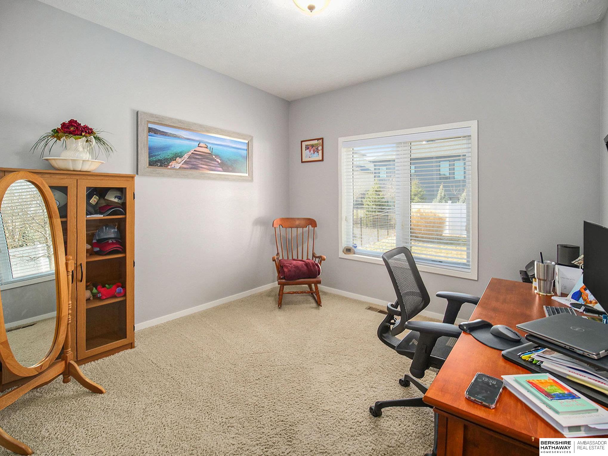 Lincoln, Nebraska 68516, United States, 5 Bedrooms Bedrooms, ,3 BathroomsBathrooms,Residential,Active,77991