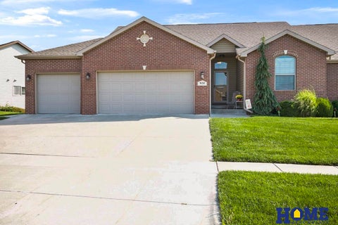 Photo of 9132 S 78th Street, Lincoln, NE 68516 (MLS # 22627434)