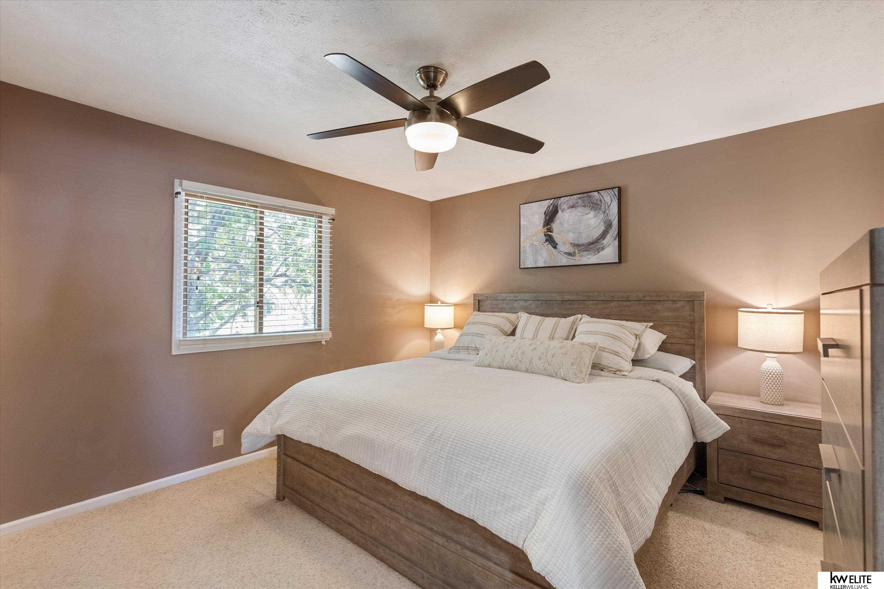 Omaha, Nebraska 68164, United States, 3 Bedrooms Bedrooms, ,2 BathroomsBathrooms,Residential,Pending,132366