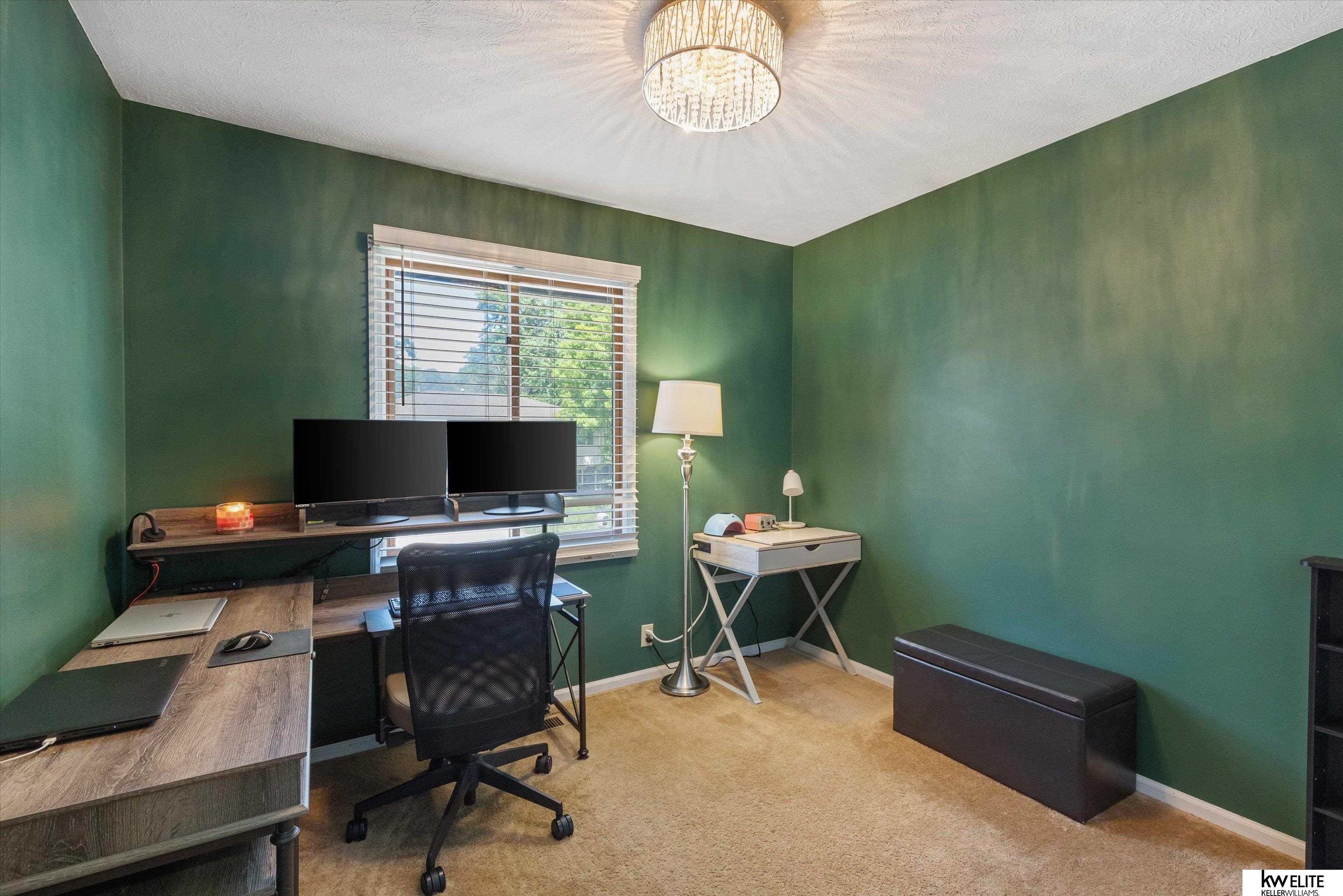 Omaha, Nebraska 68164, United States, 3 Bedrooms Bedrooms, ,2 BathroomsBathrooms,Residential,Pending,132366