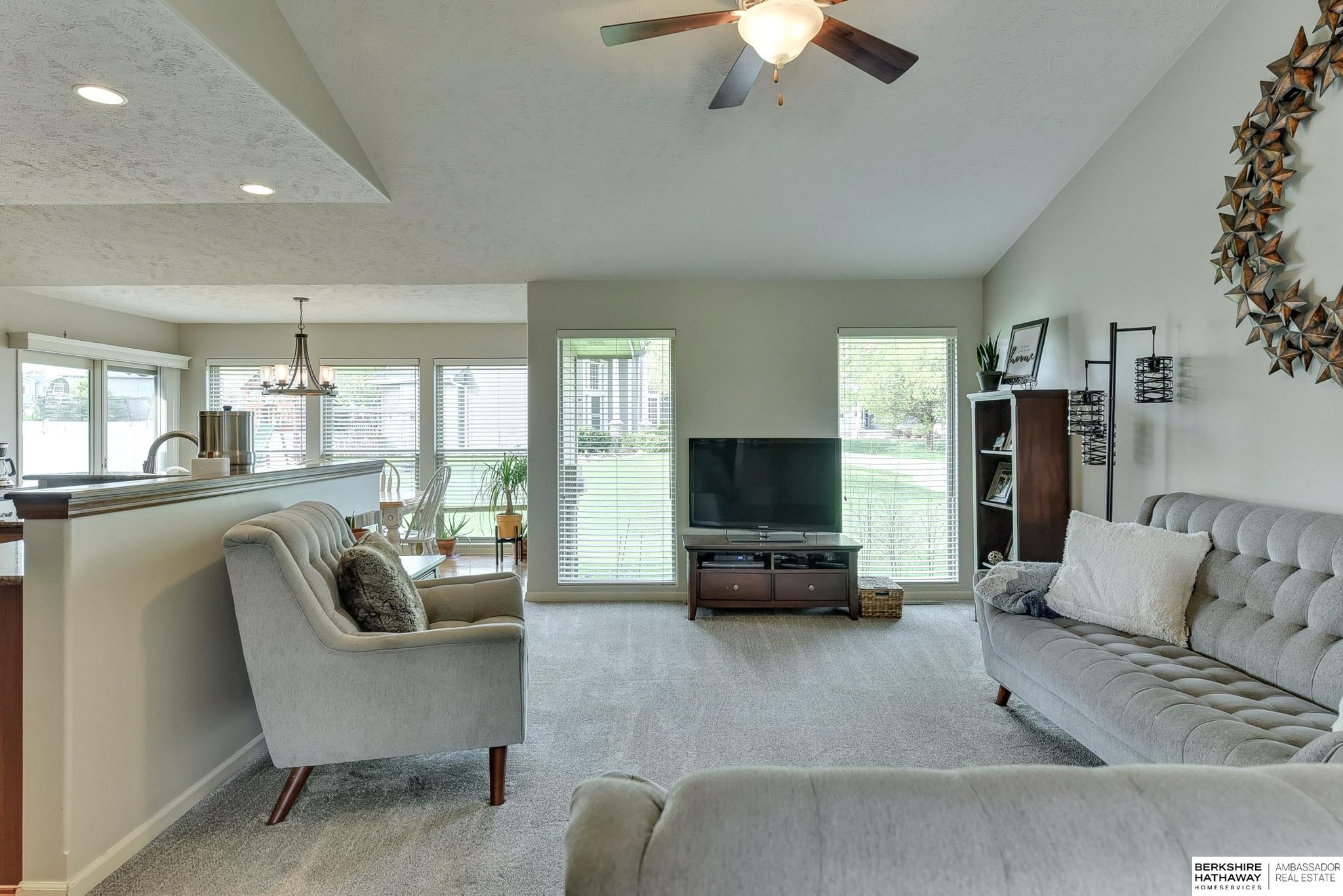 Bennington, Nebraska 68007, United States, 4 Bedrooms Bedrooms, ,3 BathroomsBathrooms,Residential,Active,119772