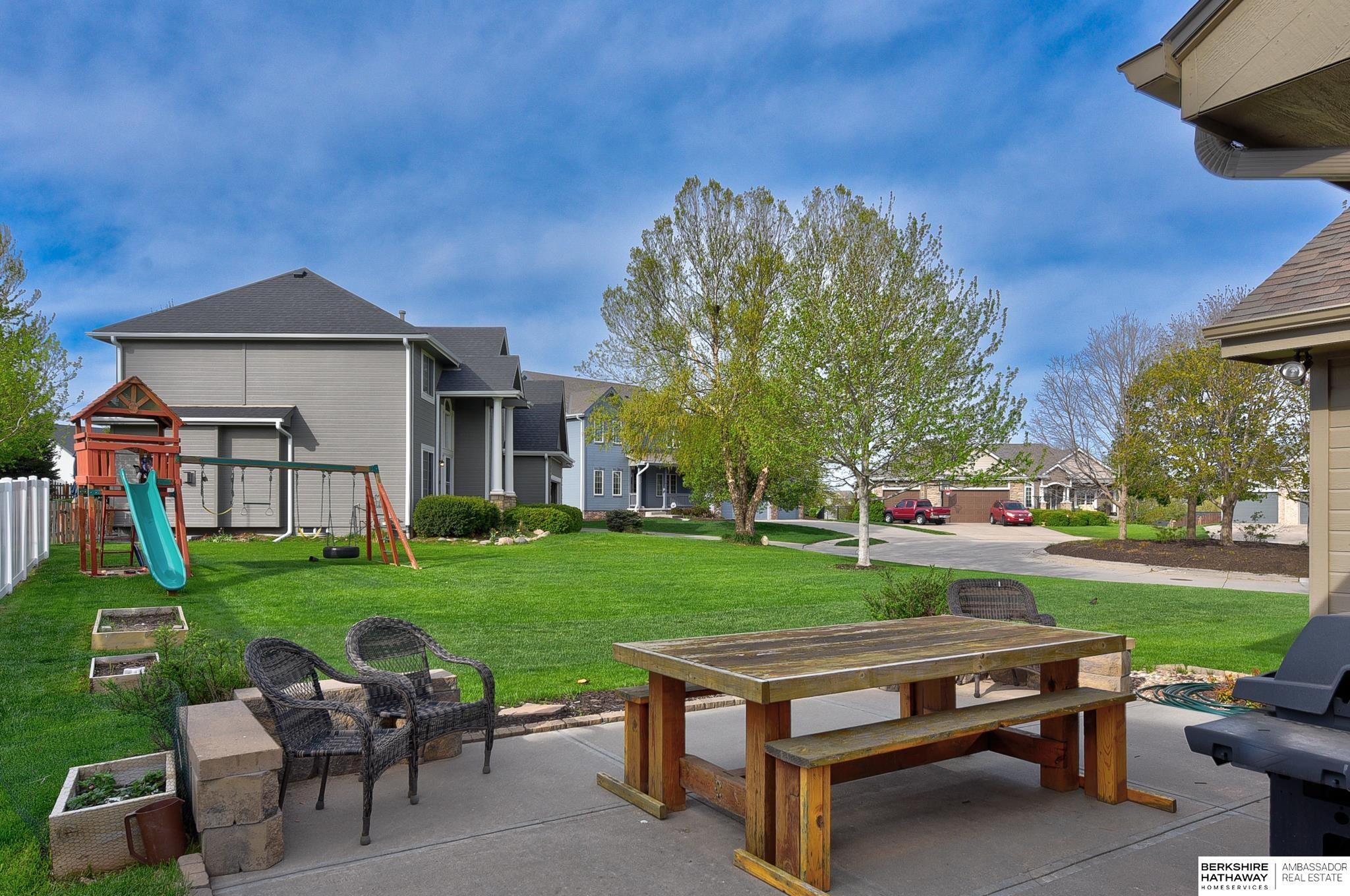 Bennington, Nebraska 68007, United States, 4 Bedrooms Bedrooms, ,3 BathroomsBathrooms,Residential,Active,119772