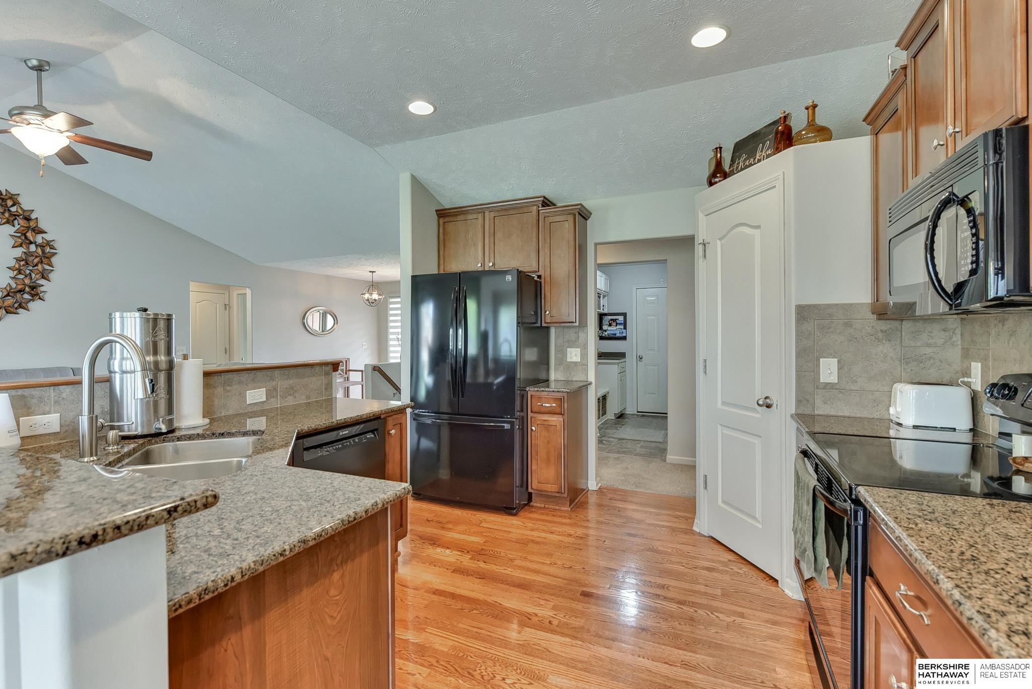 Bennington, Nebraska 68007, United States, 4 Bedrooms Bedrooms, ,3 BathroomsBathrooms,Residential,Active,119772