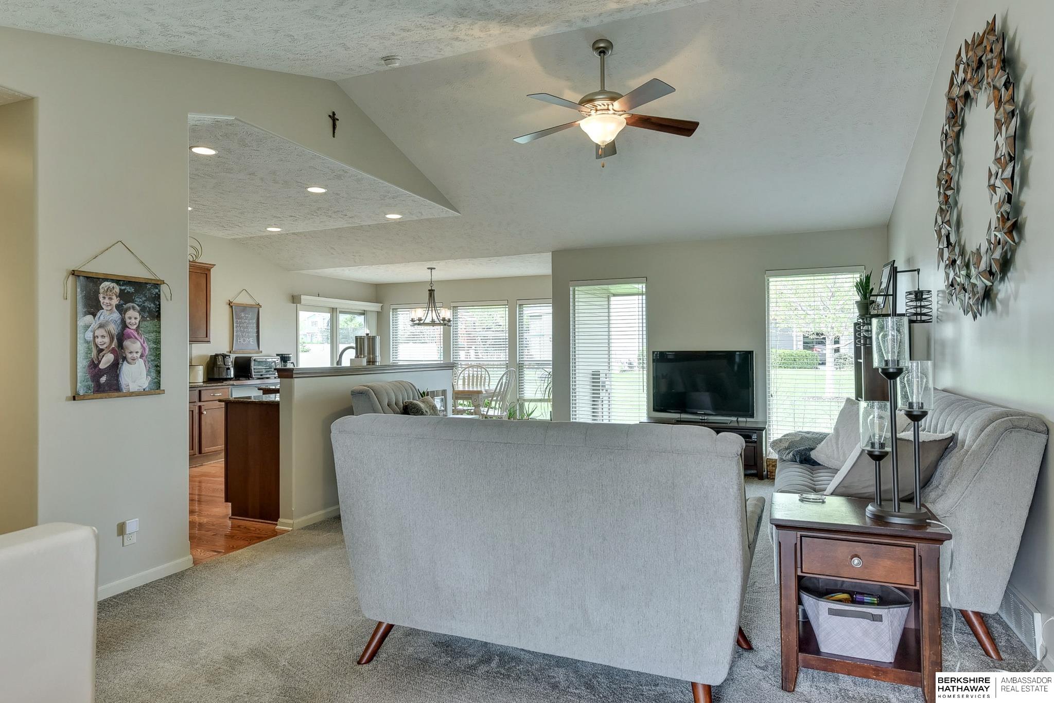 Bennington, Nebraska 68007, United States, 4 Bedrooms Bedrooms, ,3 BathroomsBathrooms,Residential,Active,119772