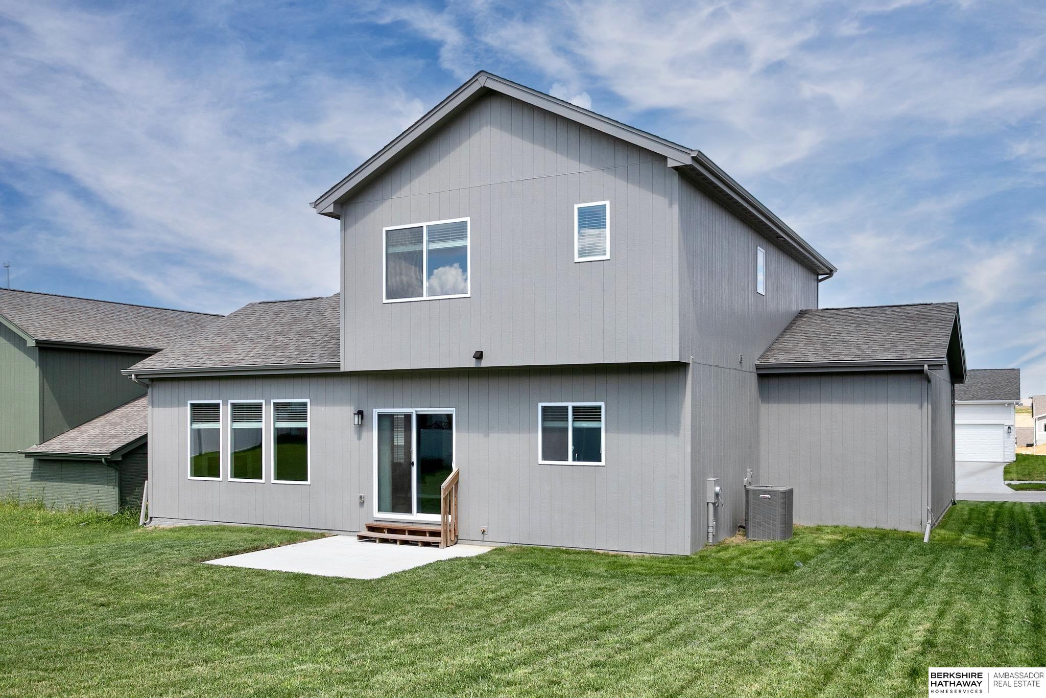 Omaha, Nebraska 68116, United States, 4 Bedrooms Bedrooms, ,3 BathroomsBathrooms,Residential,Active,197087