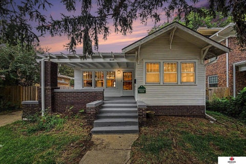 Photo of 1981 Ryons Street, Lincoln, NE 68502 (MLS # 22627621)