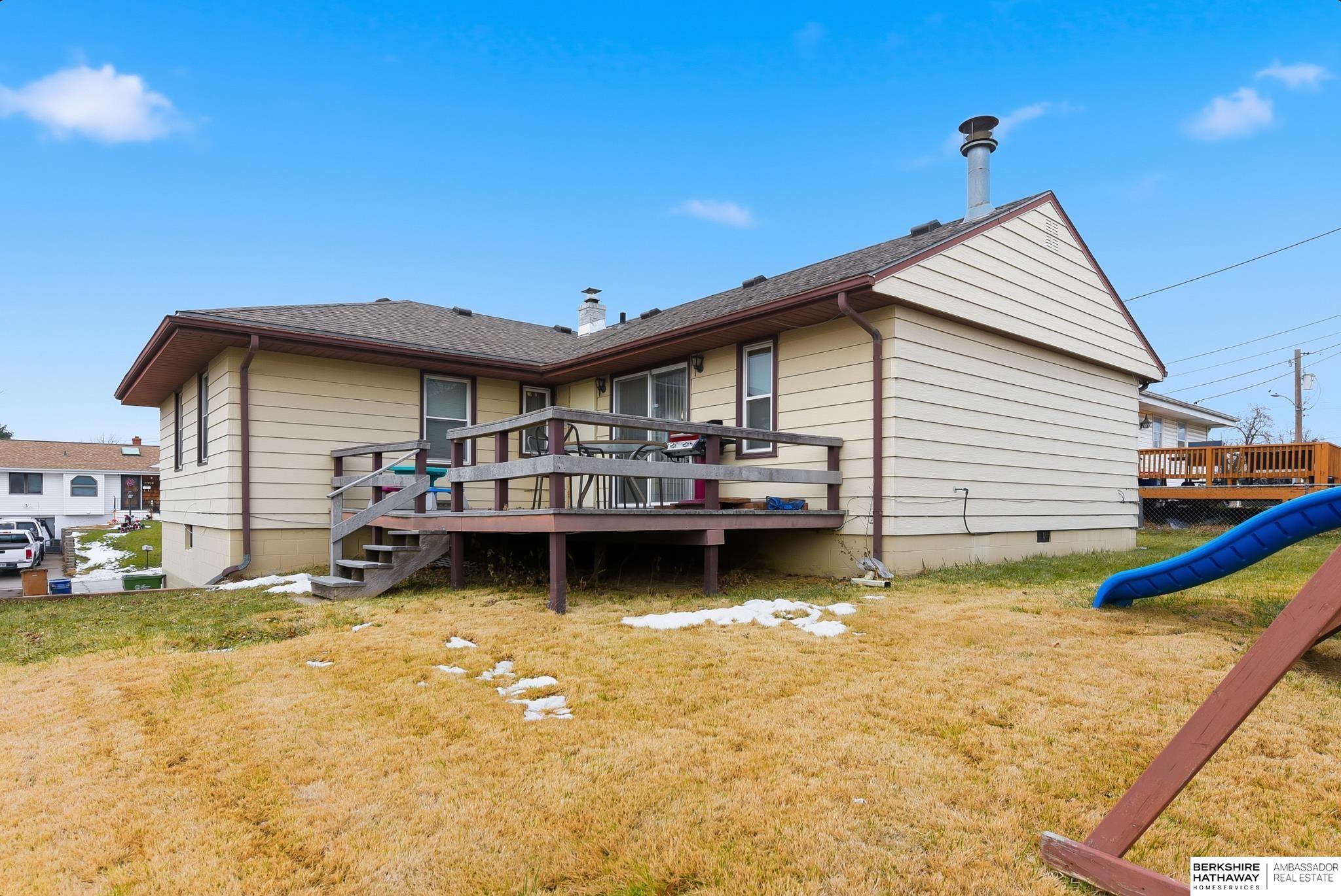 Bellevue, Nebraska 68147, United States, 3 Bedrooms Bedrooms, ,2 BathroomsBathrooms,Residential,Pending,254140