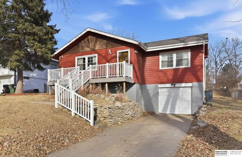 Photo of 7211 Park Crest Drive, La Vista, NE 68128 (MLS # 22603757)