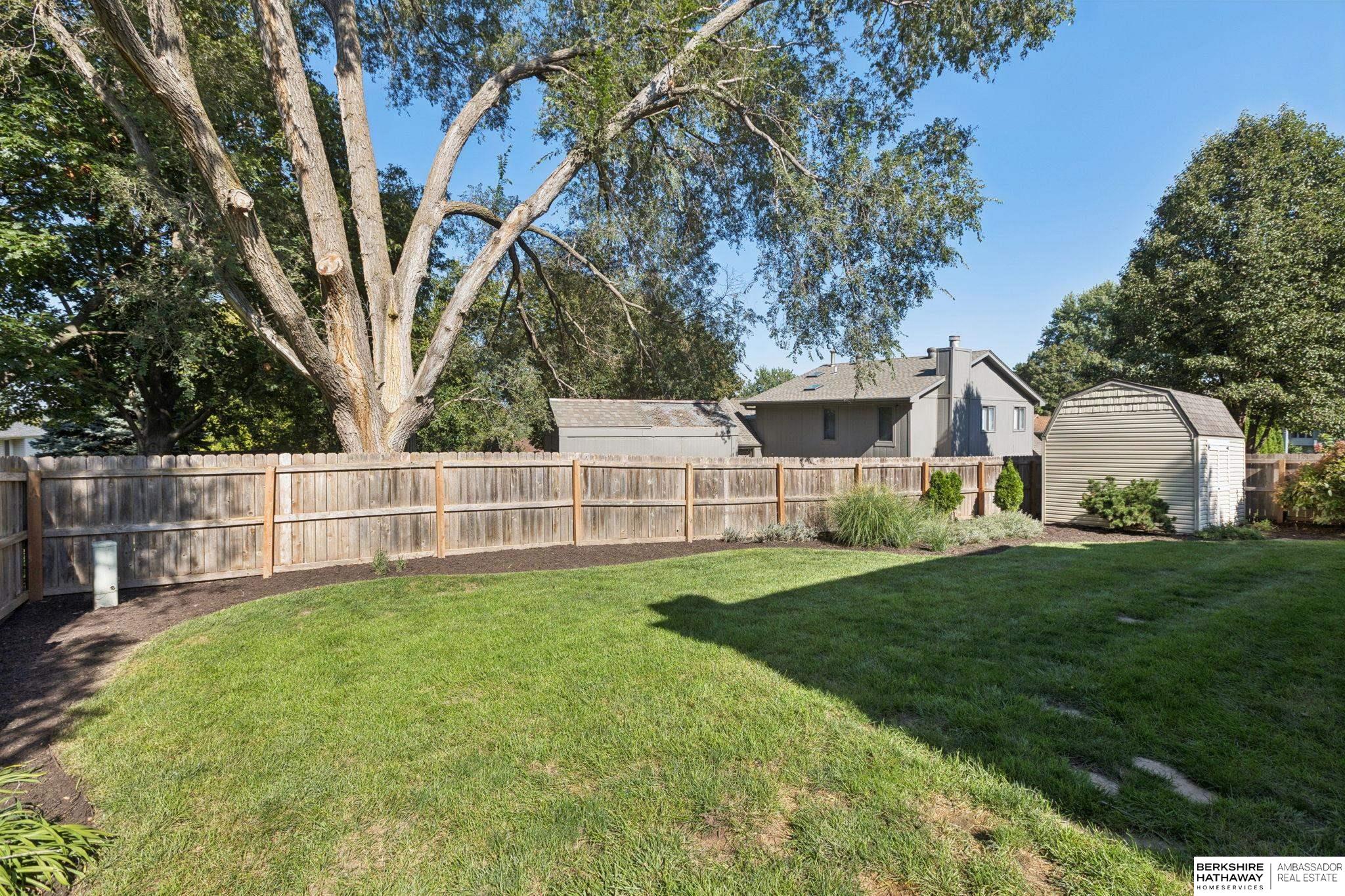 Omaha, Nebraska 68130, United States, 4 Bedrooms Bedrooms, ,2 BathroomsBathrooms,Residential,Pending,217506