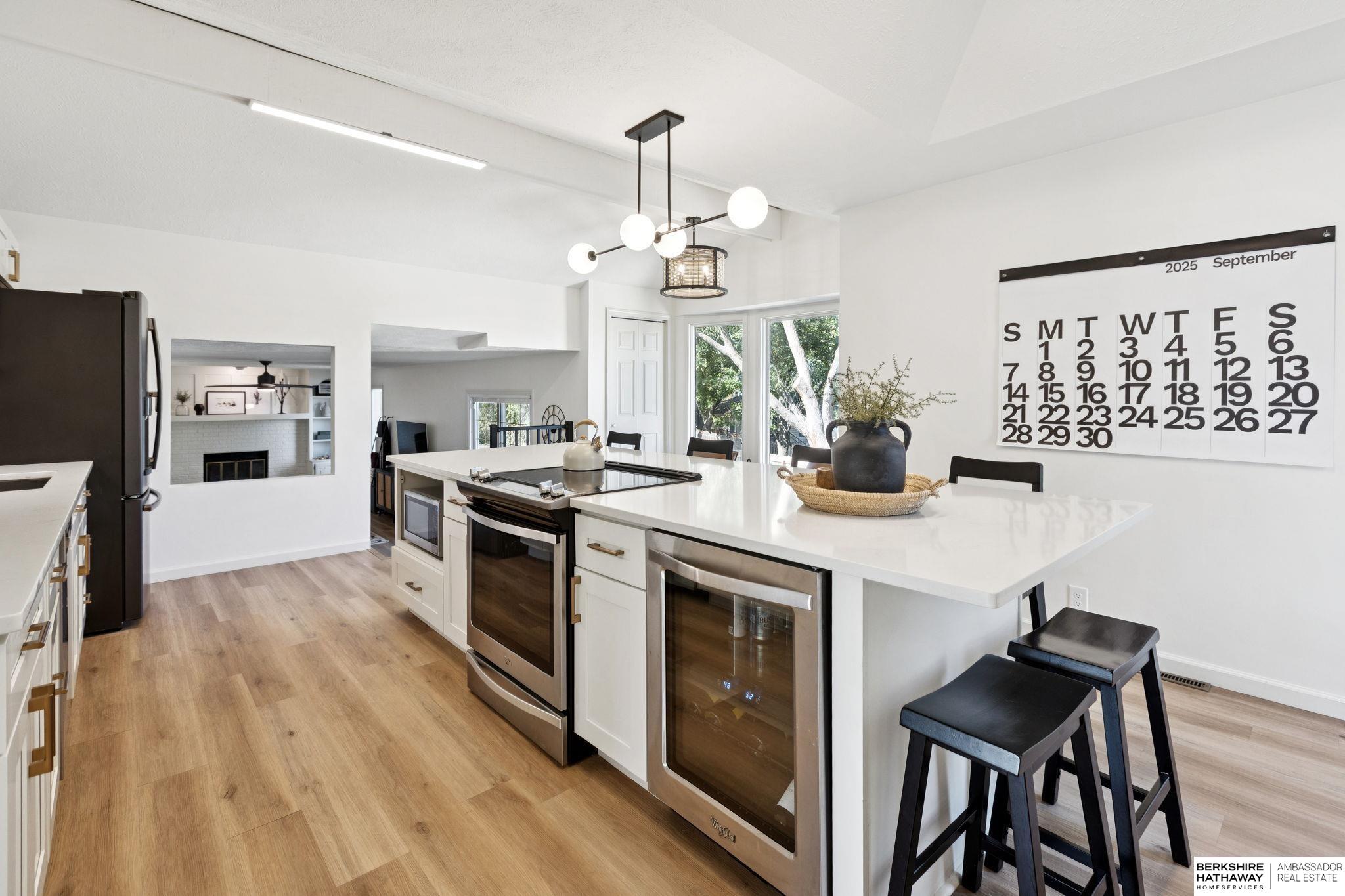 Omaha, Nebraska 68130, United States, 4 Bedrooms Bedrooms, ,2 BathroomsBathrooms,Residential,Pending,217506