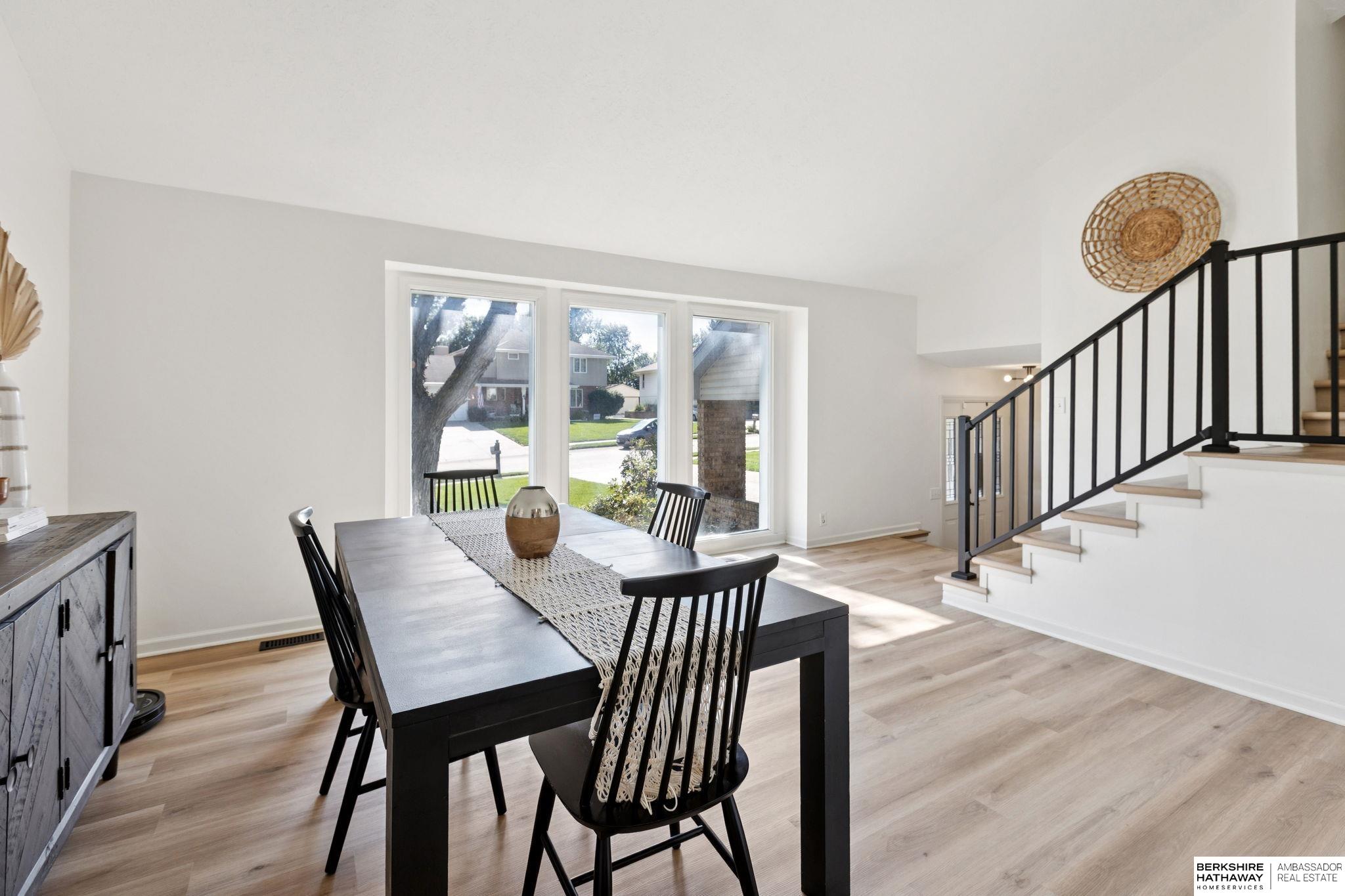 Omaha, Nebraska 68130, United States, 4 Bedrooms Bedrooms, ,2 BathroomsBathrooms,Residential,Pending,217506