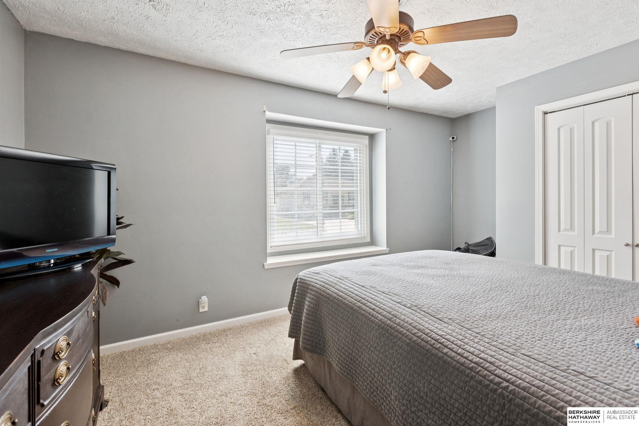 Omaha, Nebraska 68130, United States, 4 Bedrooms Bedrooms, ,2 BathroomsBathrooms,Residential,Pending,217506