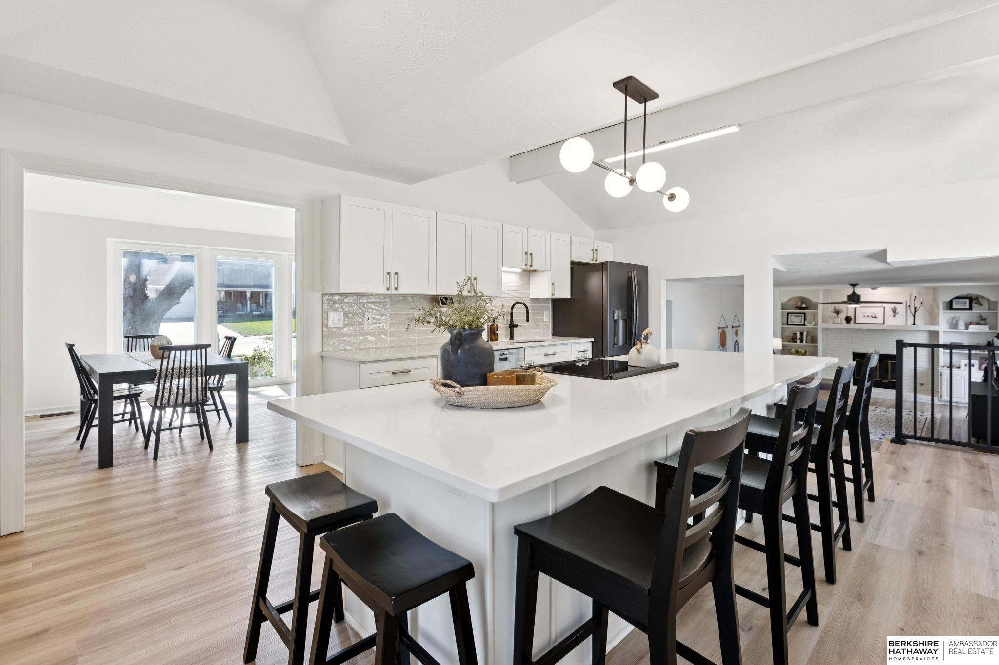 Omaha, Nebraska 68130, United States, 4 Bedrooms Bedrooms, ,2 BathroomsBathrooms,Residential,Pending,217506