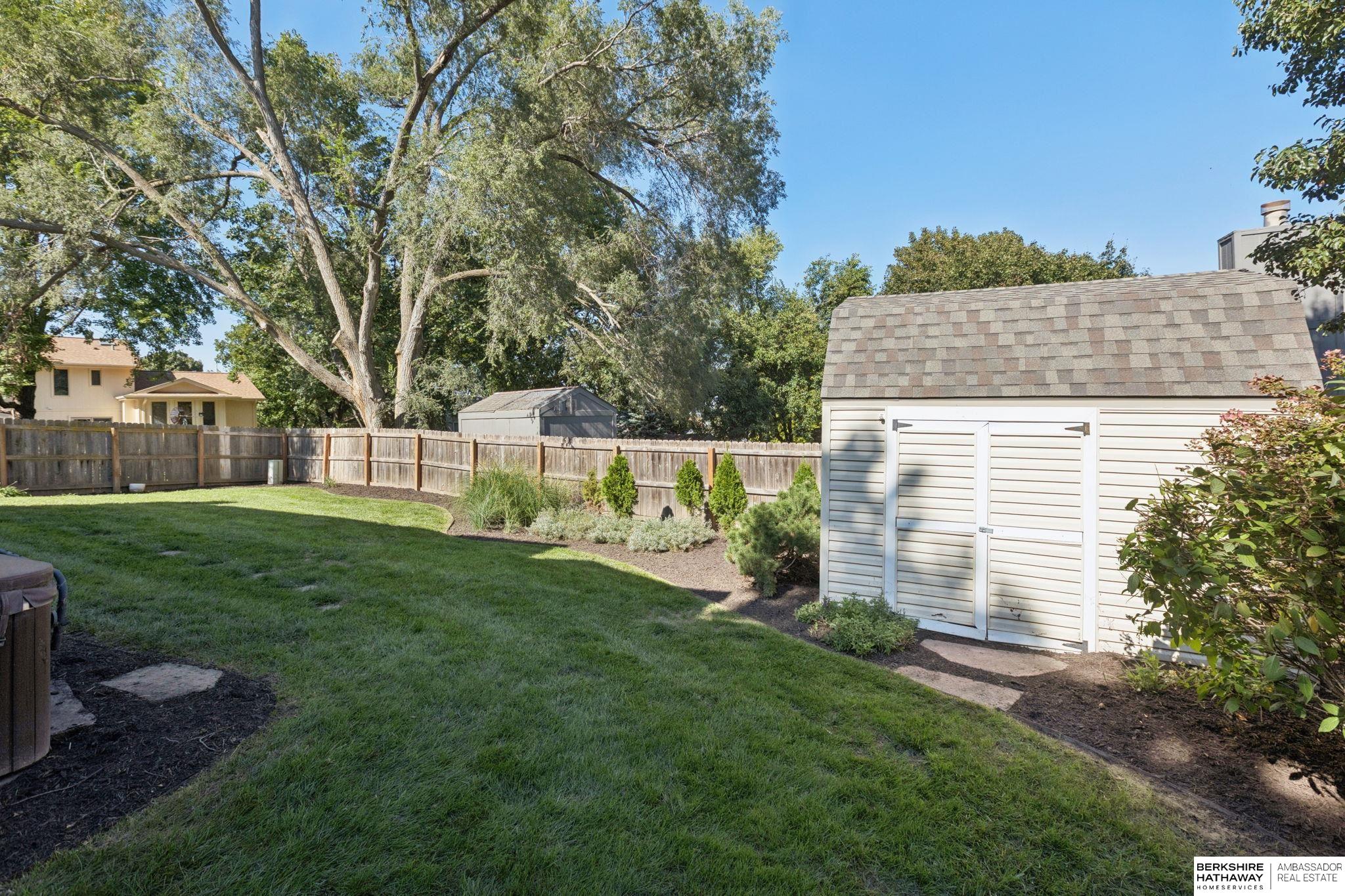 Omaha, Nebraska 68130, United States, 4 Bedrooms Bedrooms, ,2 BathroomsBathrooms,Residential,Pending,217506