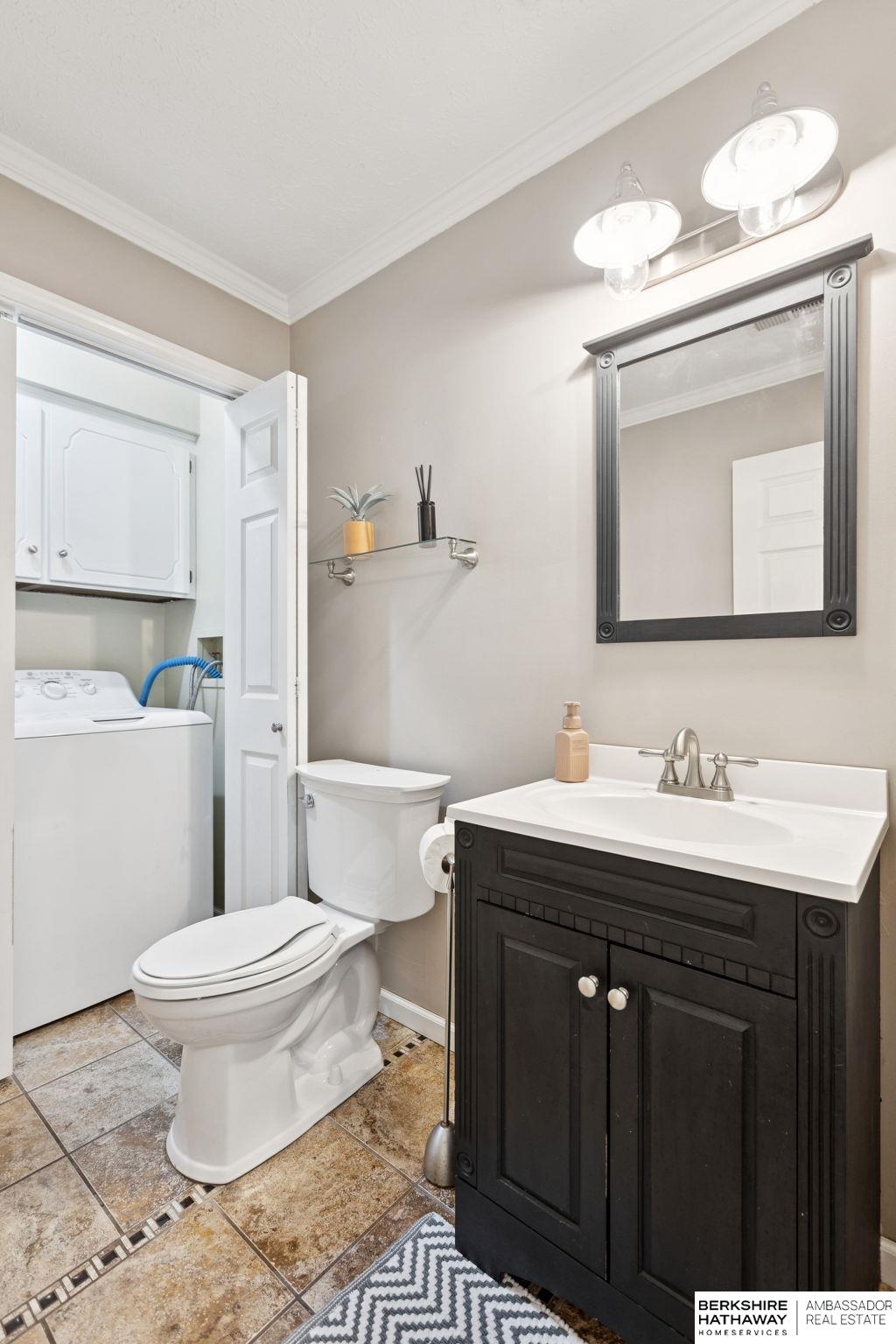 Omaha, Nebraska 68130, United States, 4 Bedrooms Bedrooms, ,2 BathroomsBathrooms,Residential,Pending,217506