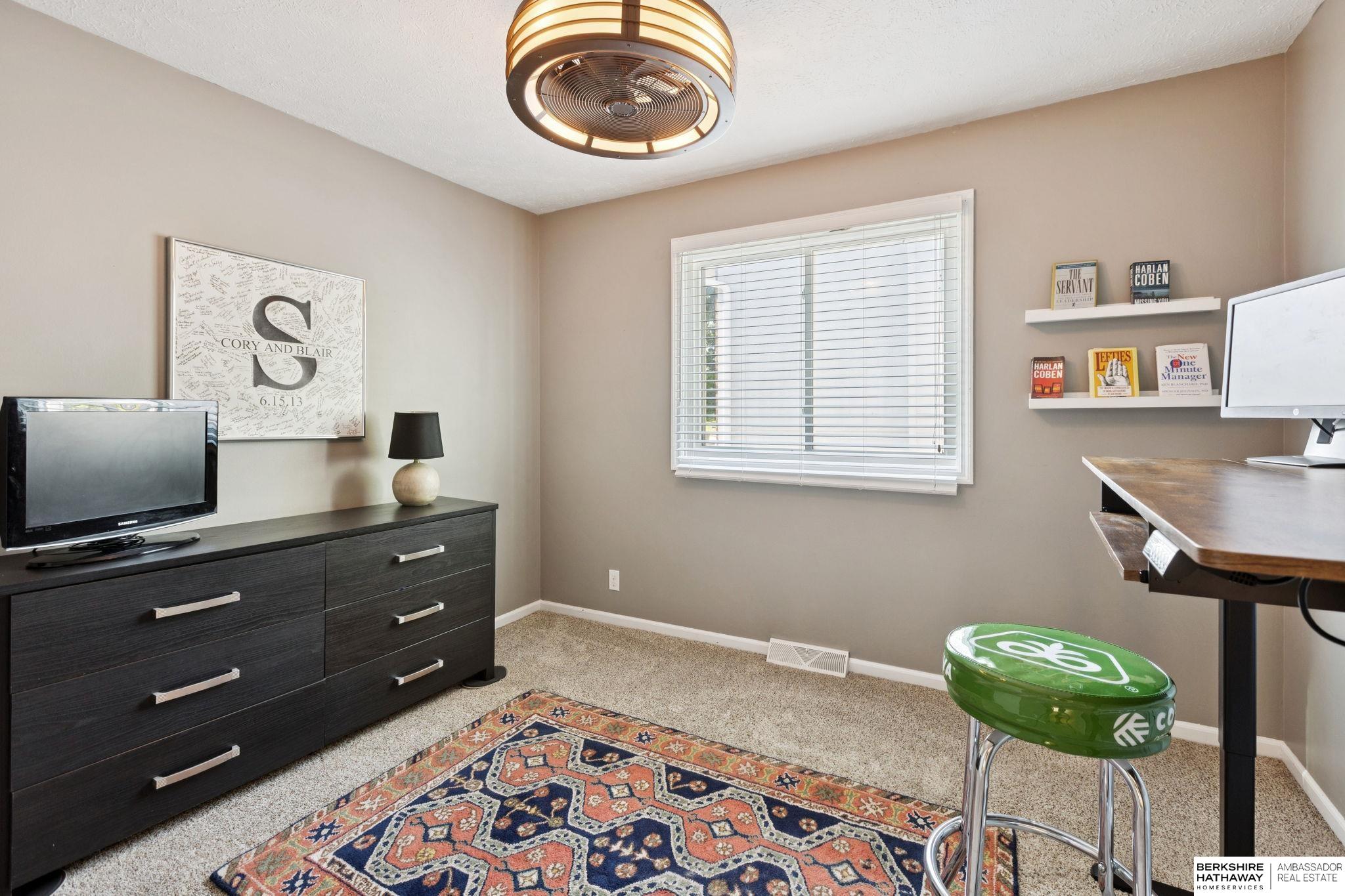 Omaha, Nebraska 68130, United States, 4 Bedrooms Bedrooms, ,2 BathroomsBathrooms,Residential,Pending,217506