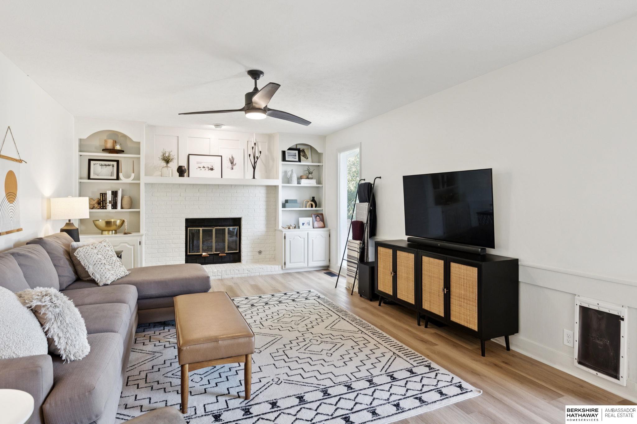 Omaha, Nebraska 68130, United States, 4 Bedrooms Bedrooms, ,2 BathroomsBathrooms,Residential,Pending,217506