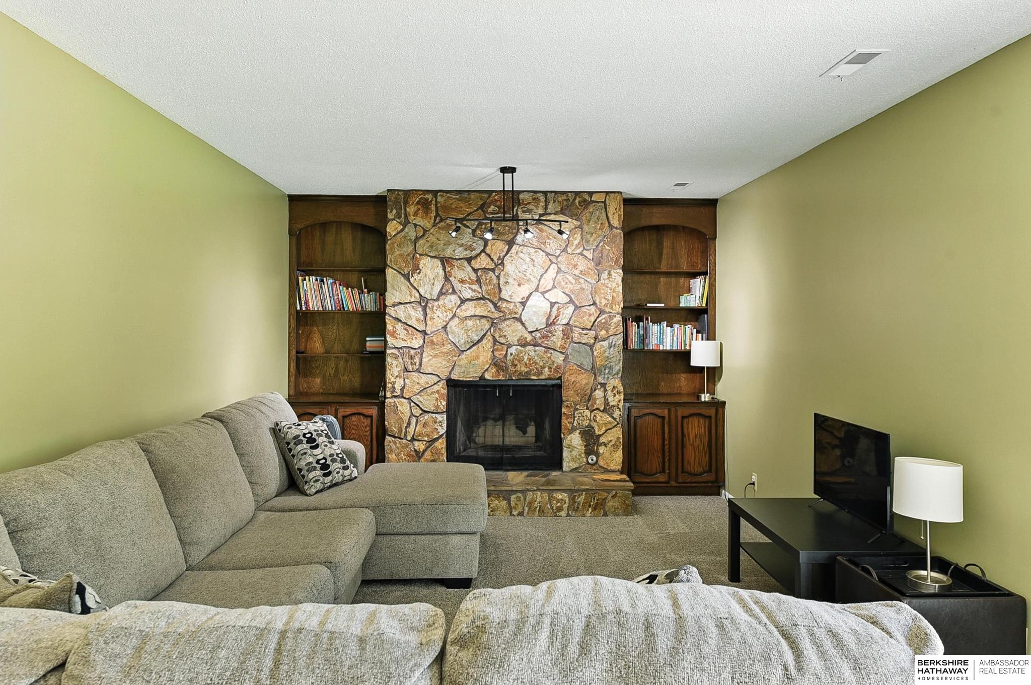 Omaha, Nebraska 68144, United States, 3 Bedrooms Bedrooms, ,2 BathroomsBathrooms,Residential,Active,162811