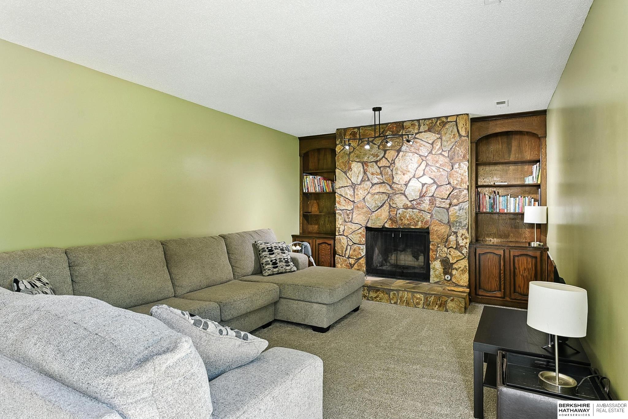 Omaha, Nebraska 68144, United States, 3 Bedrooms Bedrooms, ,2 BathroomsBathrooms,Residential,Active,162811