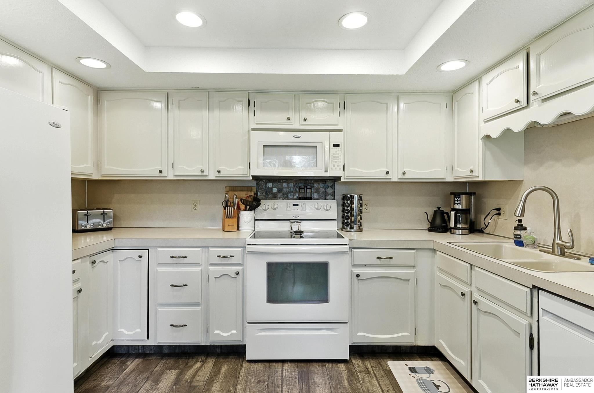 Omaha, Nebraska 68144, United States, 3 Bedrooms Bedrooms, ,2 BathroomsBathrooms,Residential,Active,162811