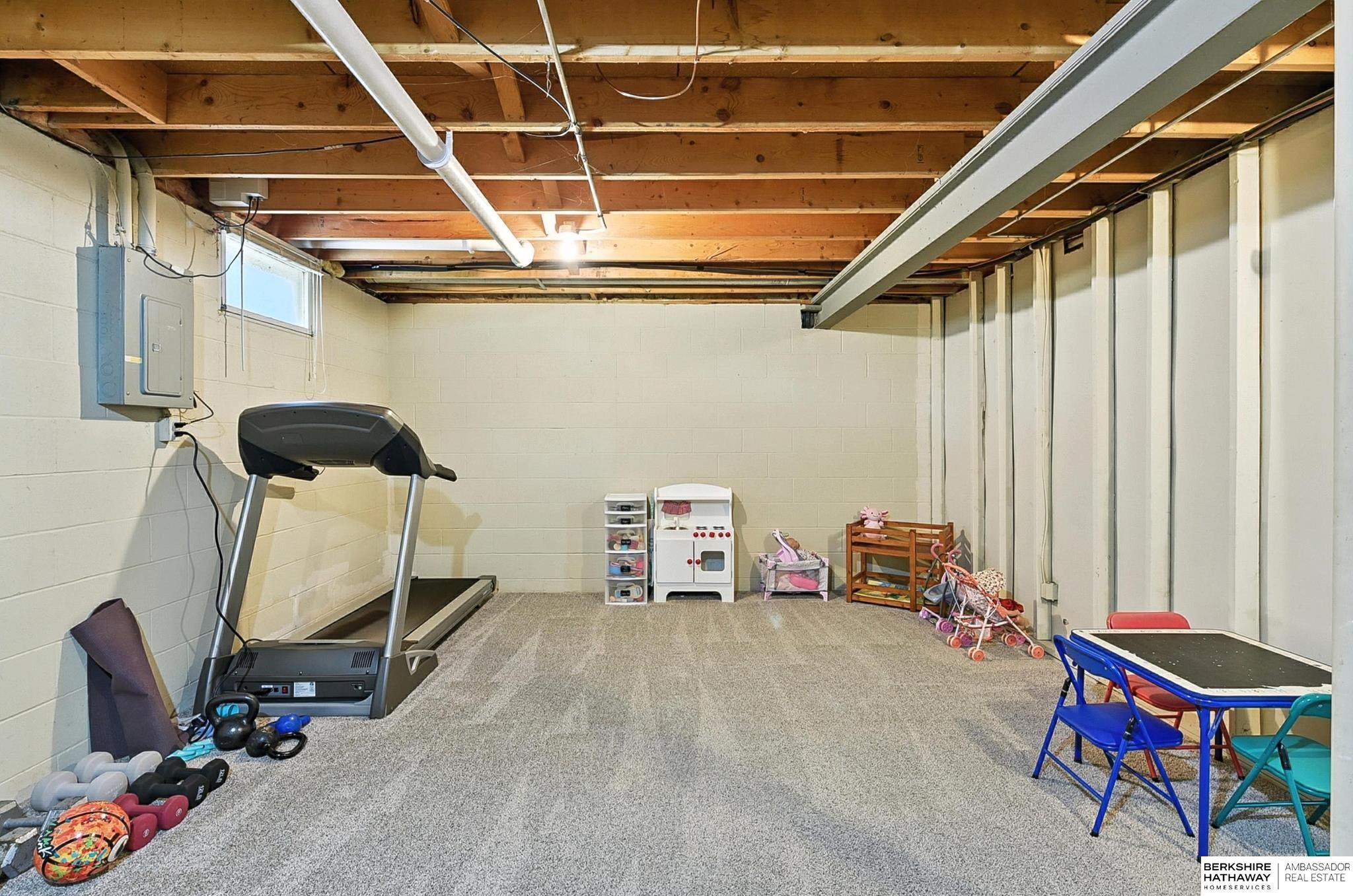 Omaha, Nebraska 68144, United States, 3 Bedrooms Bedrooms, ,2 BathroomsBathrooms,Residential,Active,162811