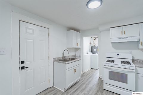 Photo of 2525 Rees Street, Omaha, NE 68105 (MLS # 22611907)