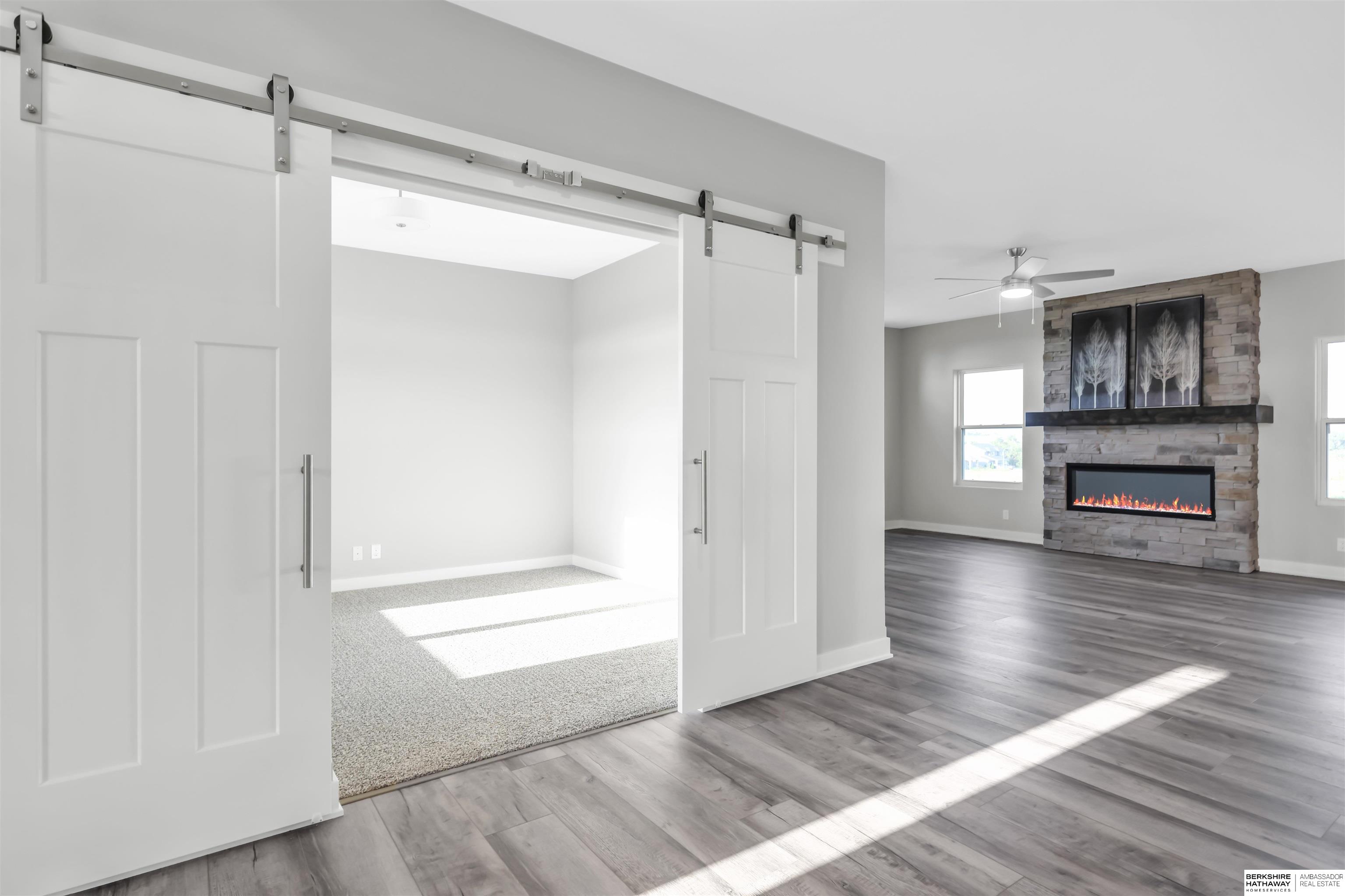 Elkhorn, Nebraska 68022, United States, 4 Bedrooms Bedrooms, ,3 BathroomsBathrooms,Residential,Active,20171