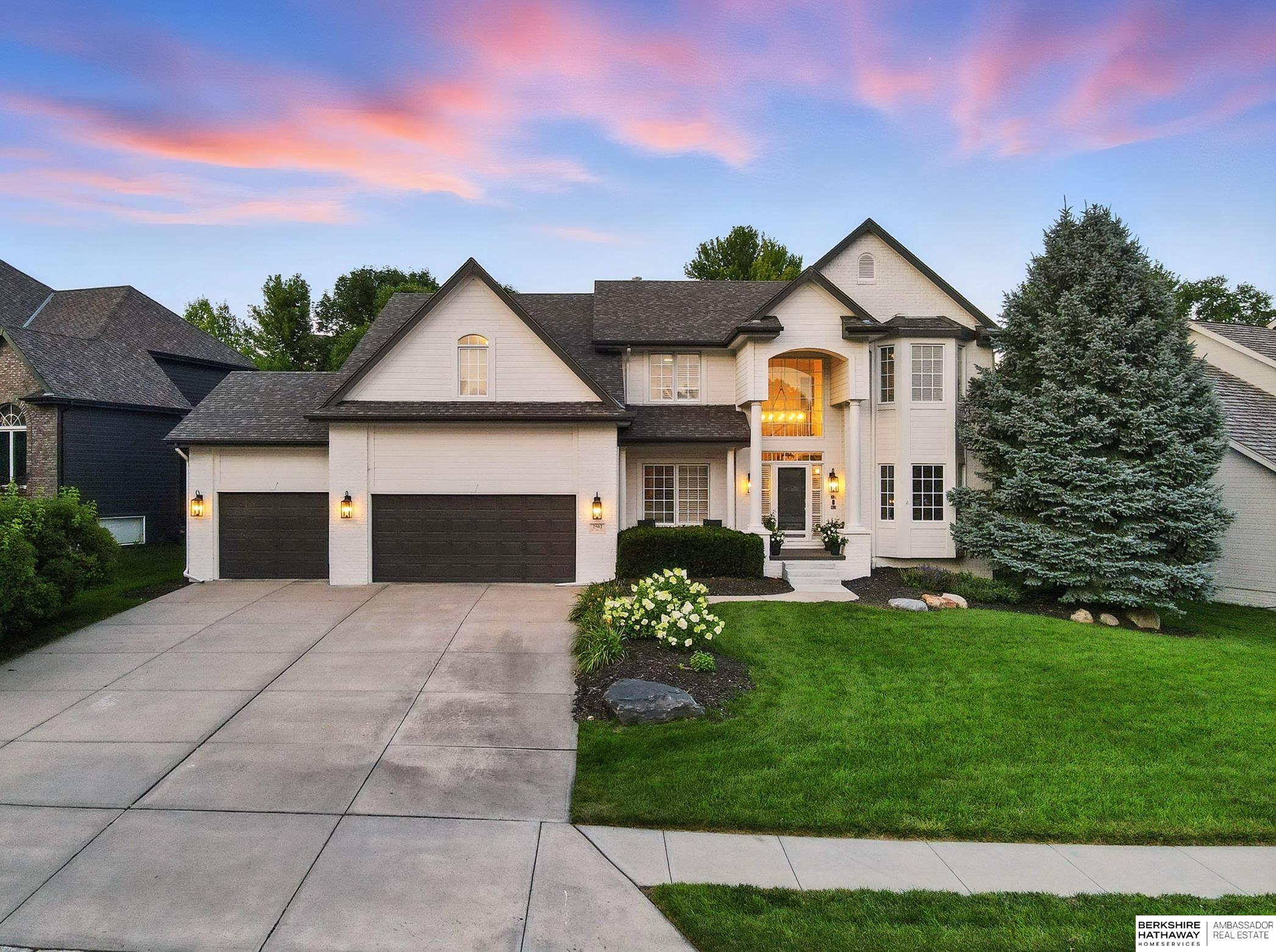 Omaha, Nebraska 68022, United States, 4 Bedrooms Bedrooms, ,4 BathroomsBathrooms,Residential,Active,189994