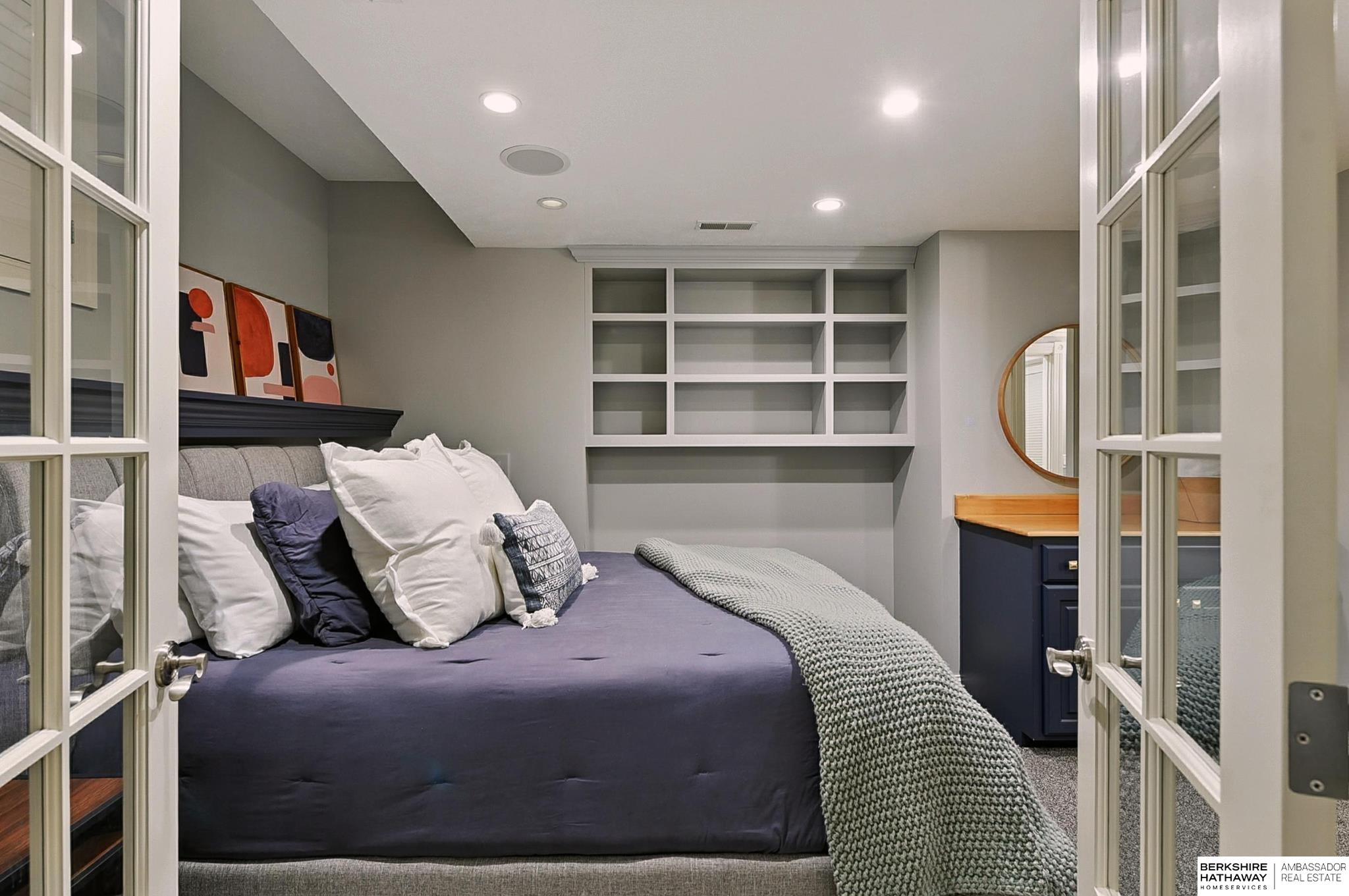 Omaha, Nebraska 68022, United States, 4 Bedrooms Bedrooms, ,4 BathroomsBathrooms,Residential,Active,189994