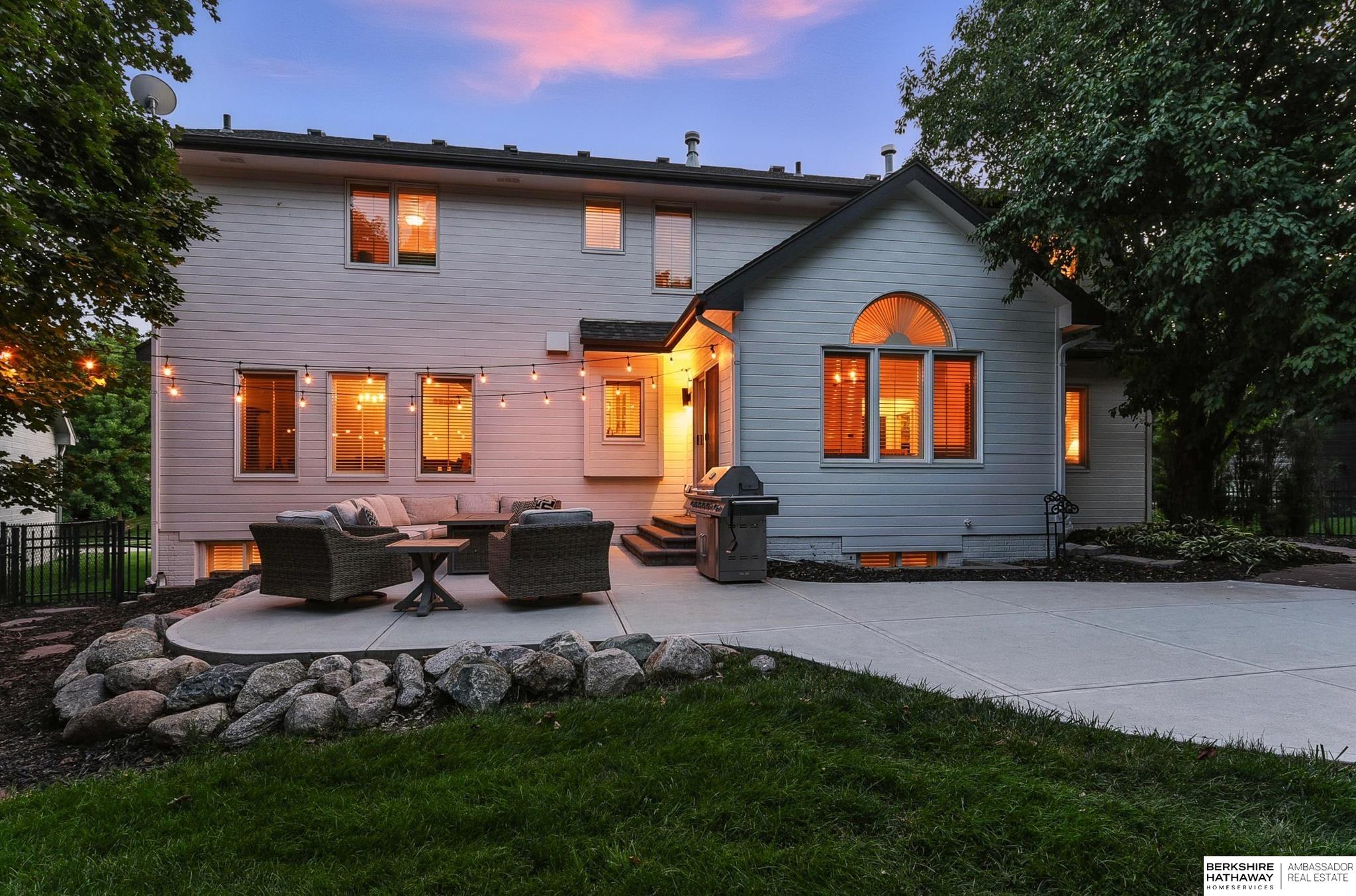 Omaha, Nebraska 68022, United States, 4 Bedrooms Bedrooms, ,4 BathroomsBathrooms,Residential,Active,189994