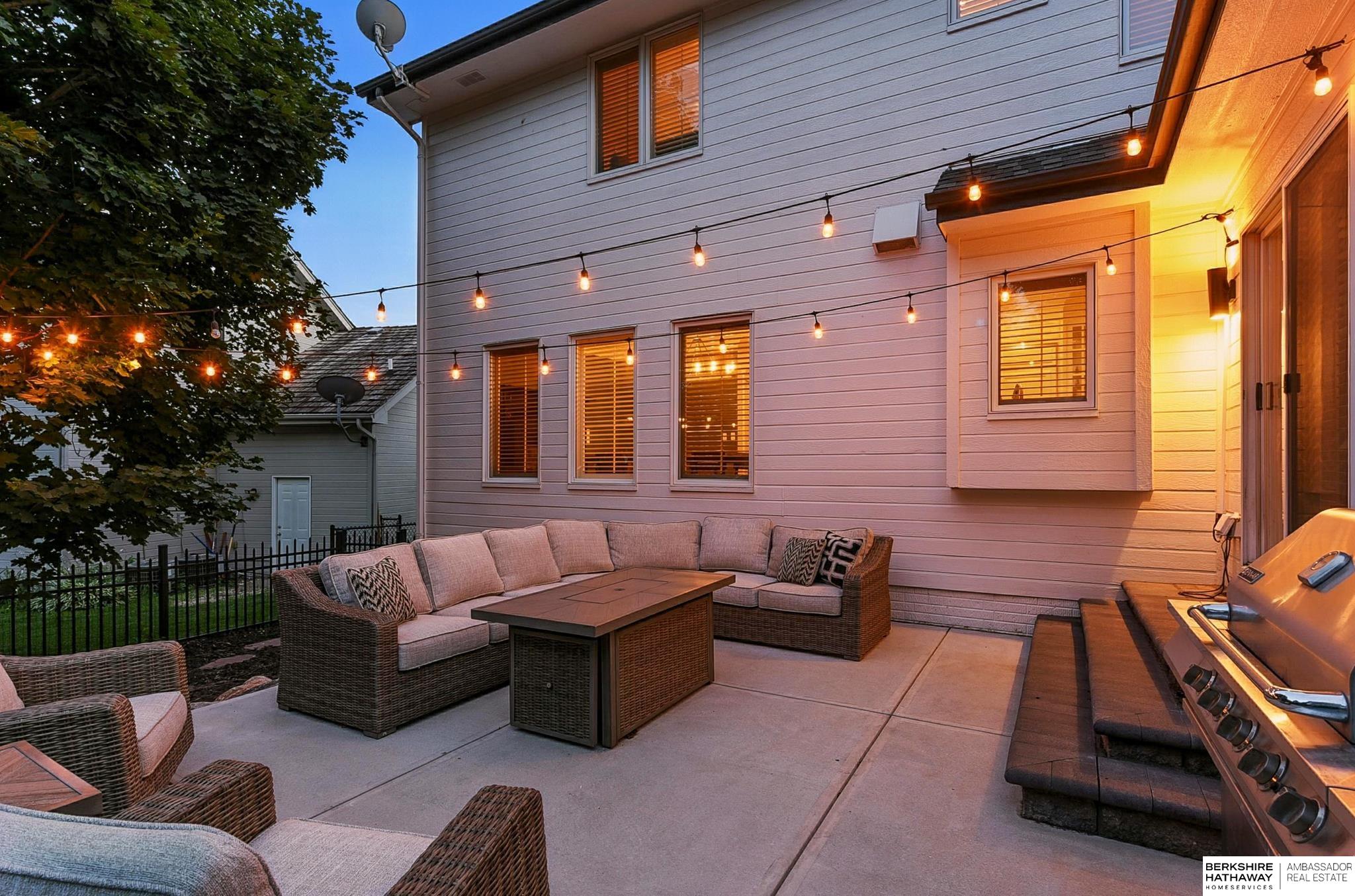 Omaha, Nebraska 68022, United States, 4 Bedrooms Bedrooms, ,4 BathroomsBathrooms,Residential,Active,189994