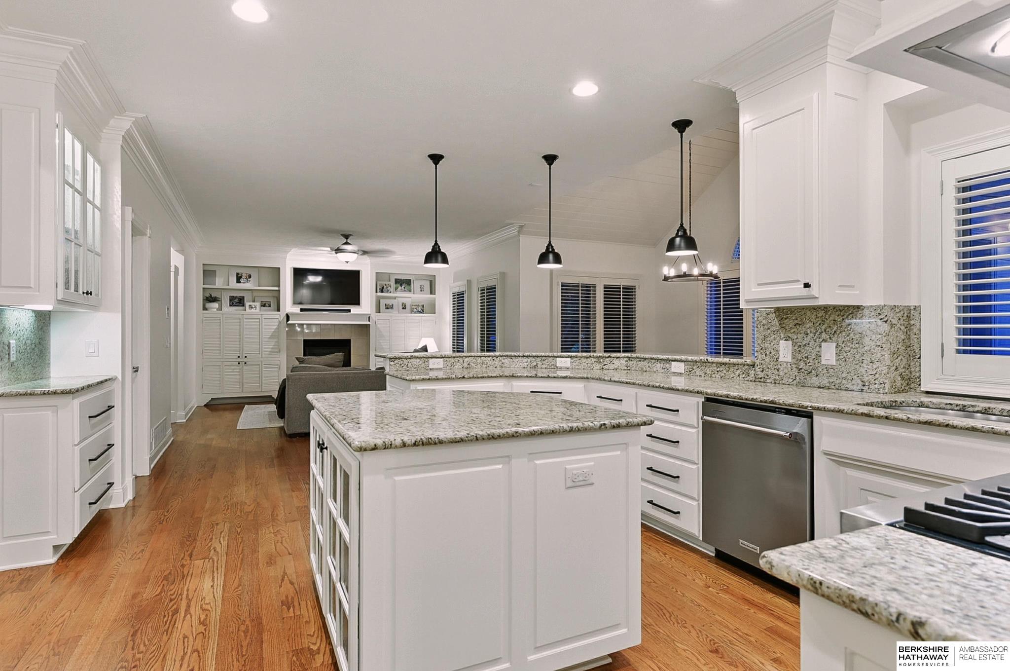 Omaha, Nebraska 68022, United States, 4 Bedrooms Bedrooms, ,4 BathroomsBathrooms,Residential,Active,189994