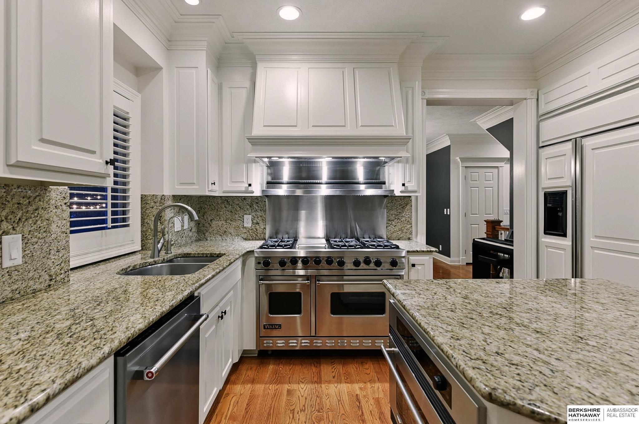 Omaha, Nebraska 68022, United States, 4 Bedrooms Bedrooms, ,4 BathroomsBathrooms,Residential,Active,189994