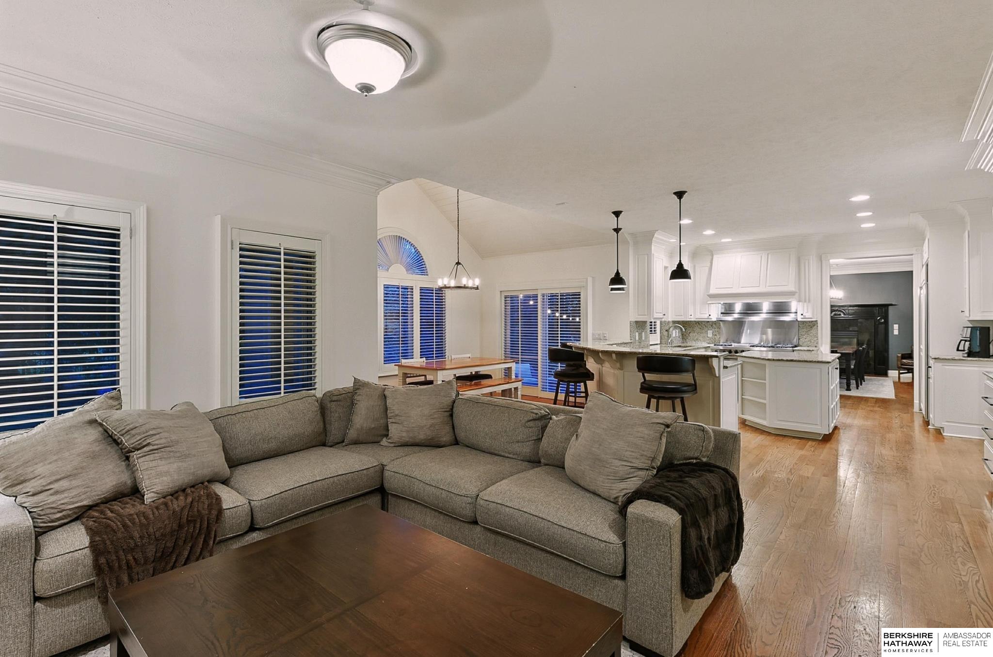 Omaha, Nebraska 68022, United States, 4 Bedrooms Bedrooms, ,4 BathroomsBathrooms,Residential,Active,189994