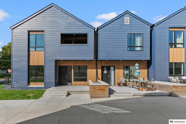 4230 S 46TH ST STE 1, LINCOLN, NE 68506 - Image b81d2fb2b993a468e2f0aac0f004faa2/3596219353