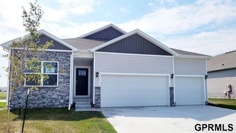 Photo of 8364 S 176th Avenue, Omaha, NE 68137 (MLS # 22530652) Photo of 8364 S 176th Avenue, Omaha, NE 68137 (MLS # 22530652)