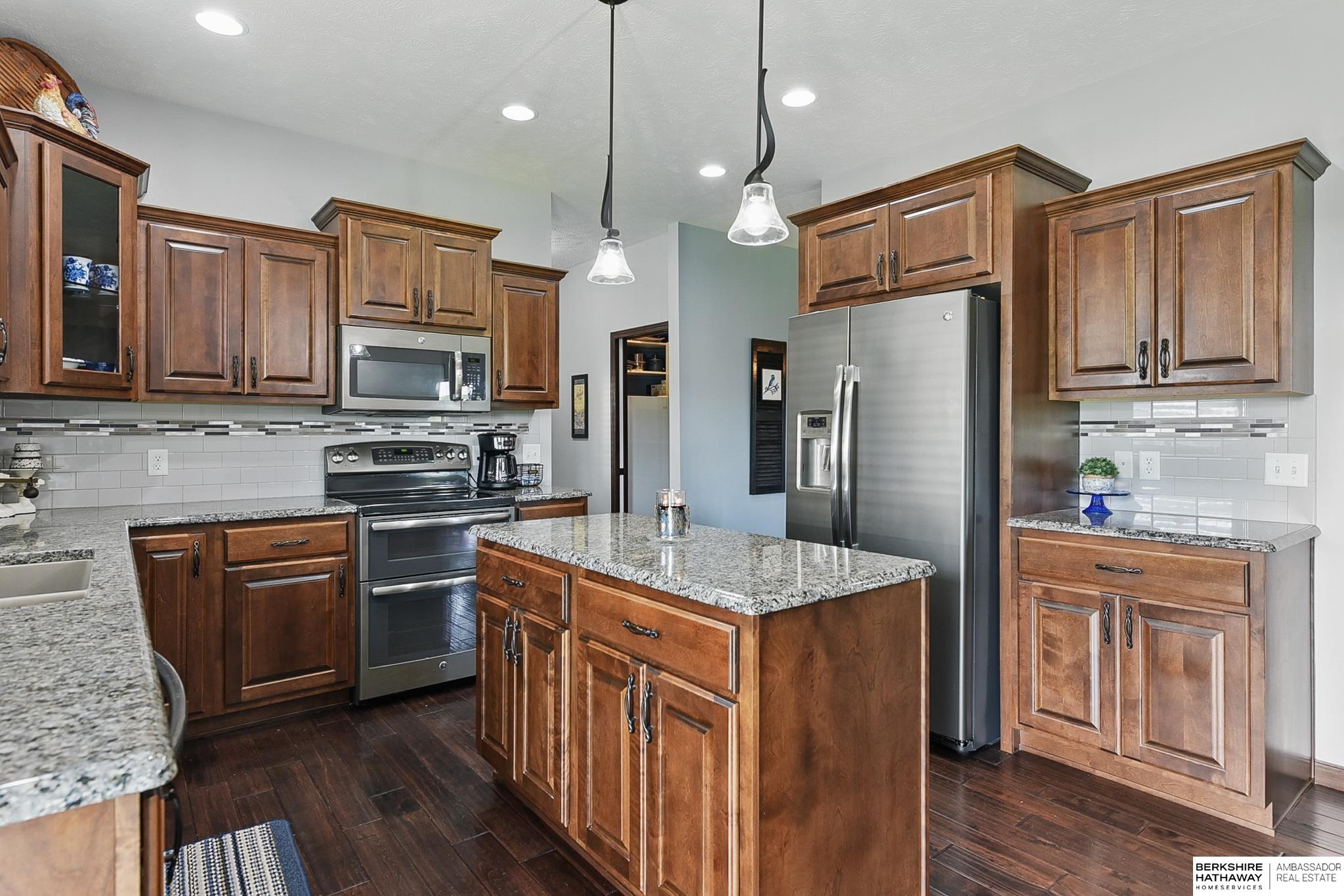 Malmo, Nebraska 68040, United States, 4 Bedrooms Bedrooms, ,3 BathroomsBathrooms,Residential,Pending,146832