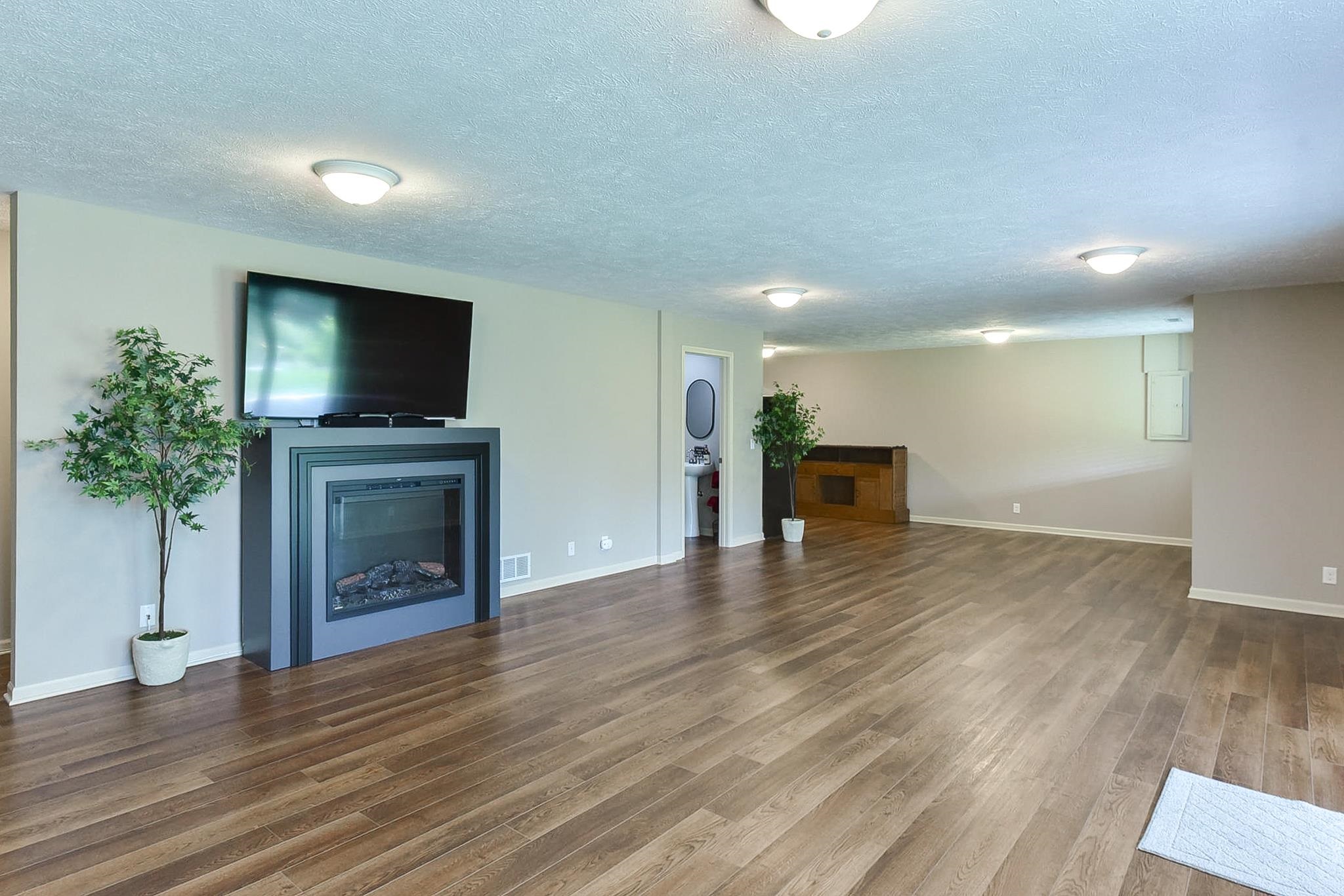 Omaha, Nebraska 68116, United States, 2 Bedrooms Bedrooms, ,2 BathroomsBathrooms,Residential,Pending,153269