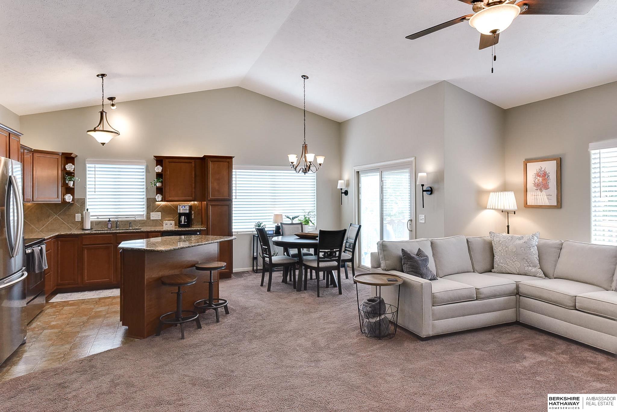 Omaha, Nebraska 68116, United States, 2 Bedrooms Bedrooms, ,2 BathroomsBathrooms,Residential,Pending,153269